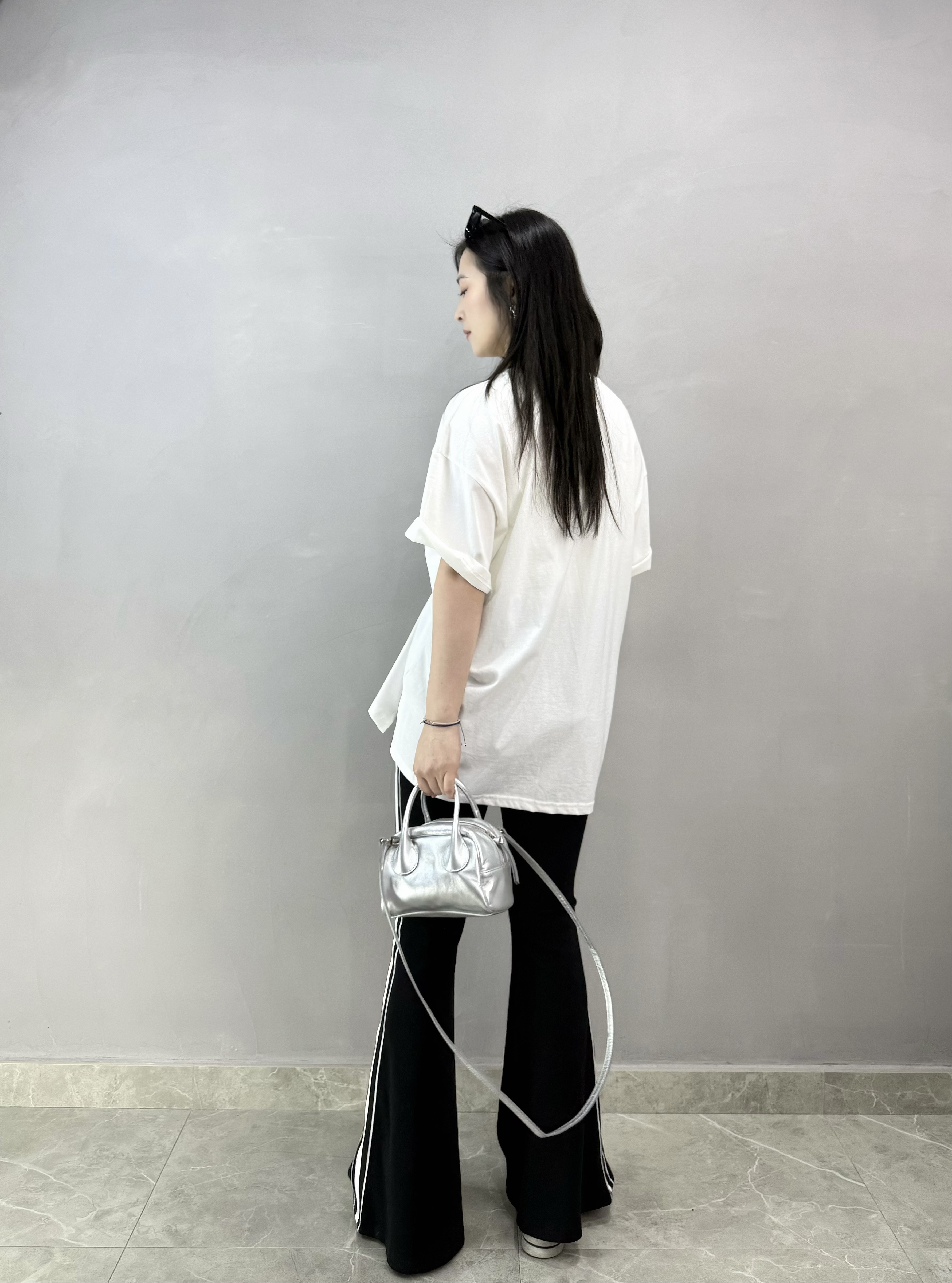 I82 車白邊喇叭褲