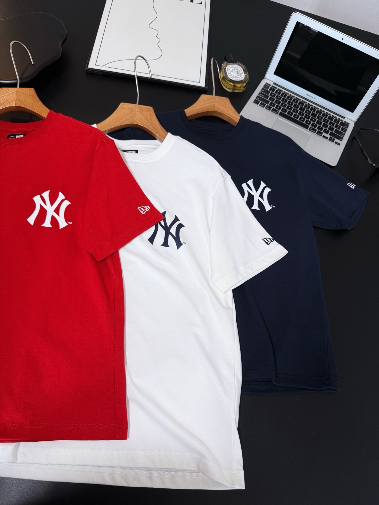 NEW ERA × NY 腰果花印花短袖Tee 