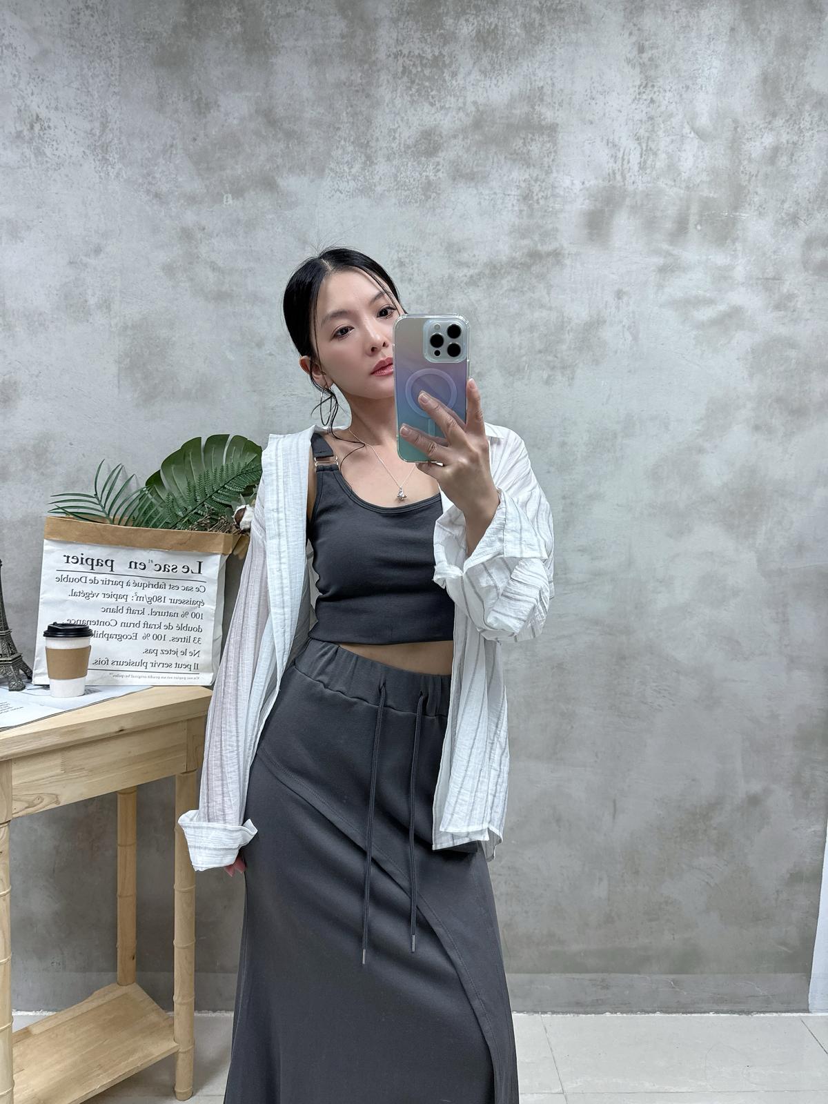 B06 銀扣方領長Bra top