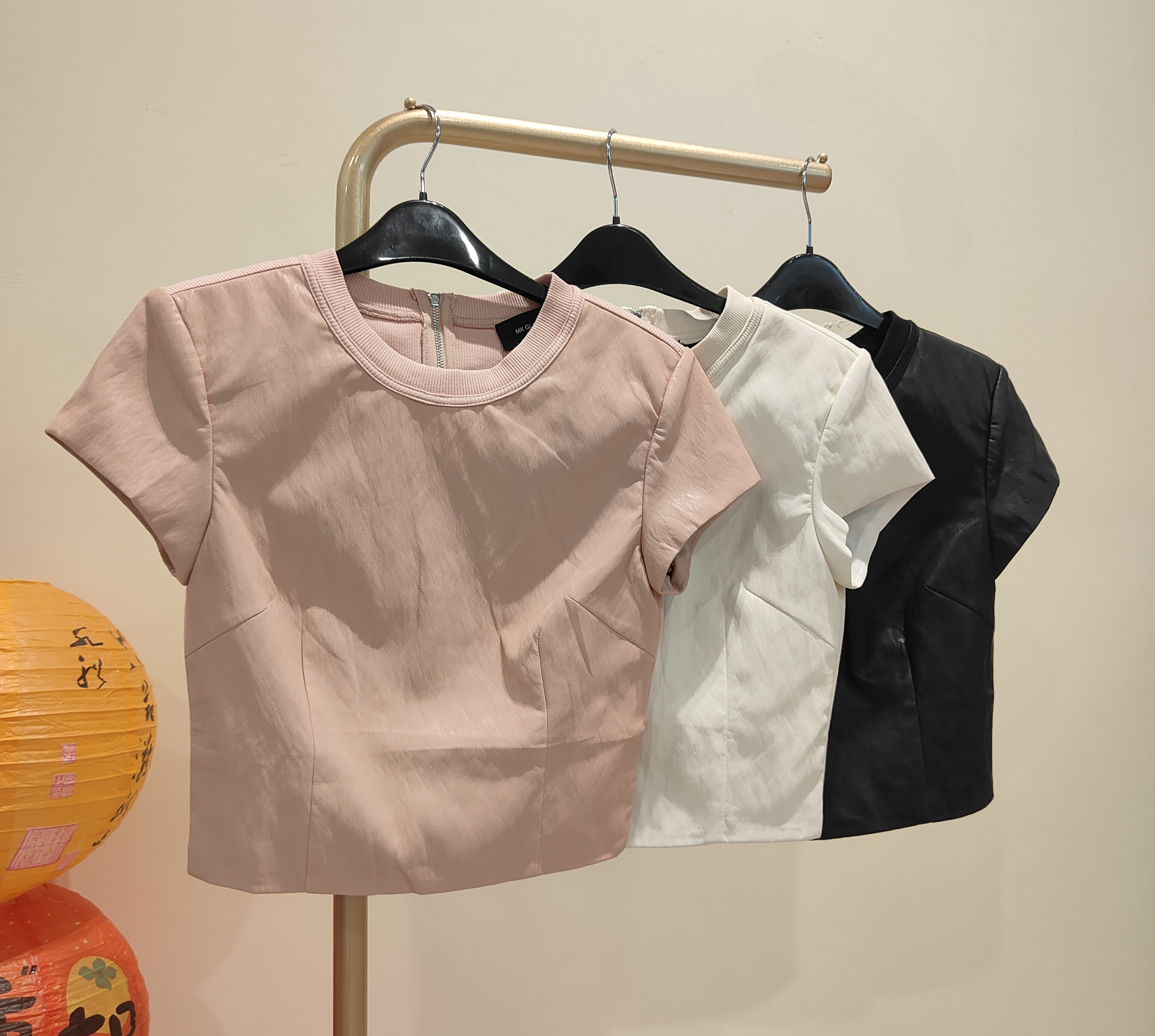 前面皮革背部针织布料上衣 2668