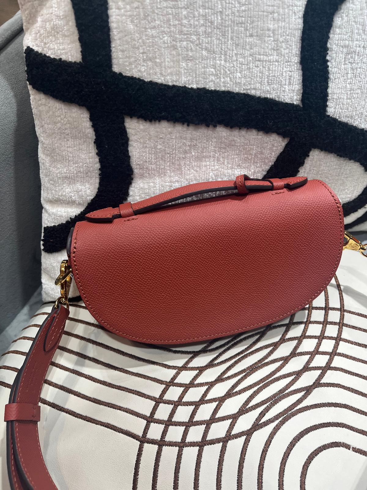 MOYNAT Flori  小牛皮手提兩用馬鞍包.紅棕,100%Authentic, 98%New