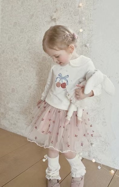 B0028 櫻桃娃娃領衛衣