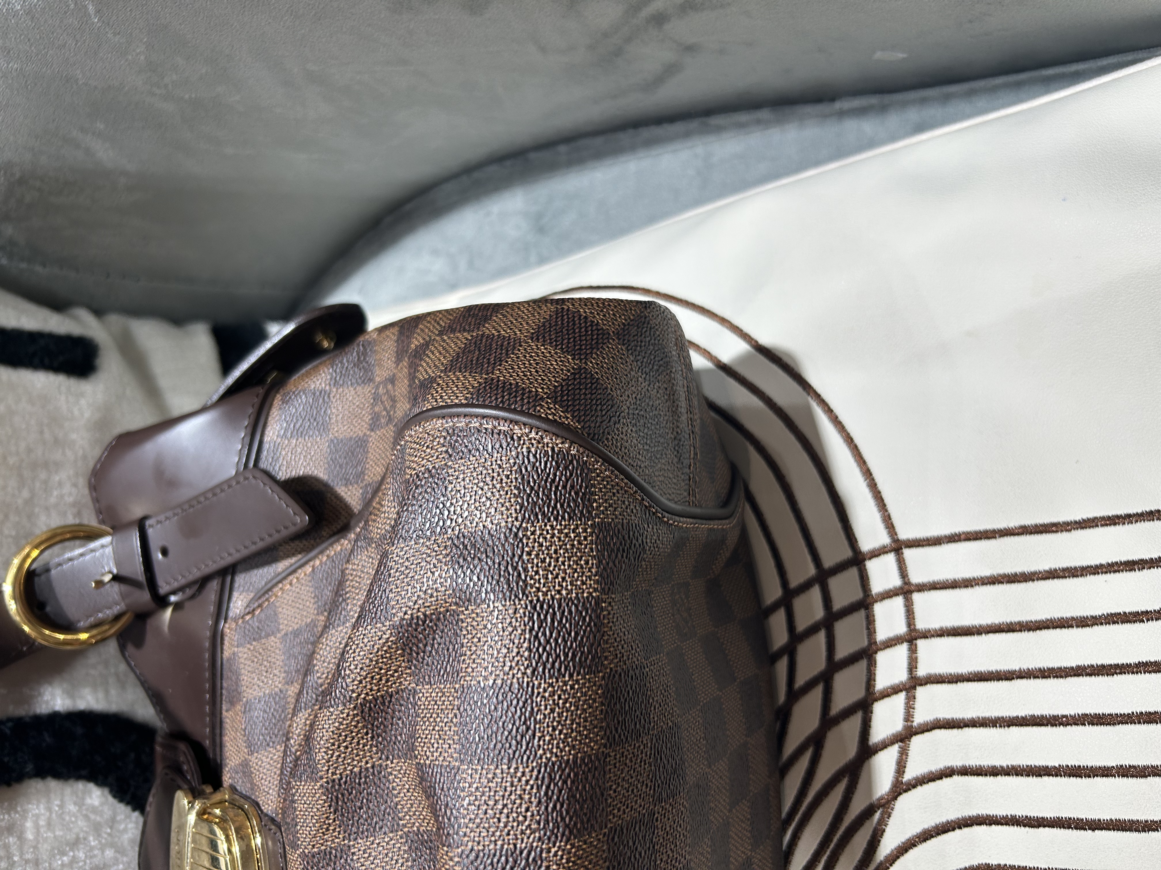 Lv sistina damier shoulder bag  100%Authentic ,98%new✅dust bag