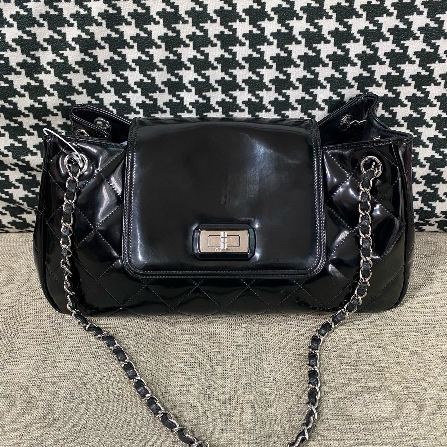 【預訂貨品】chanel黑銀2.55漆皮腋下包👜14開