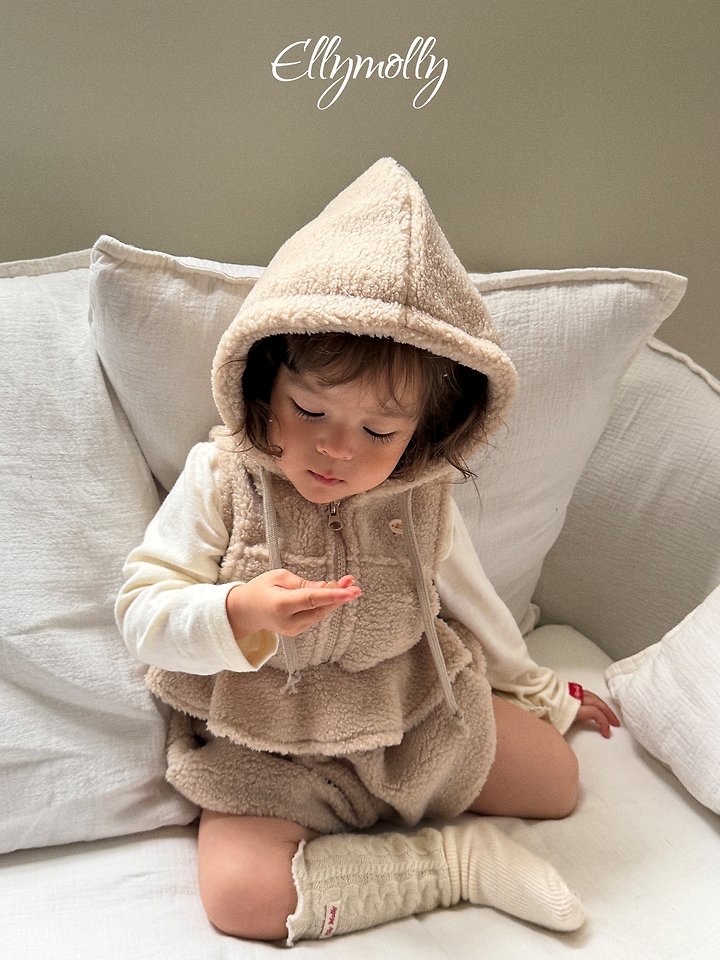 Ellymolly | Bare Hood Vest