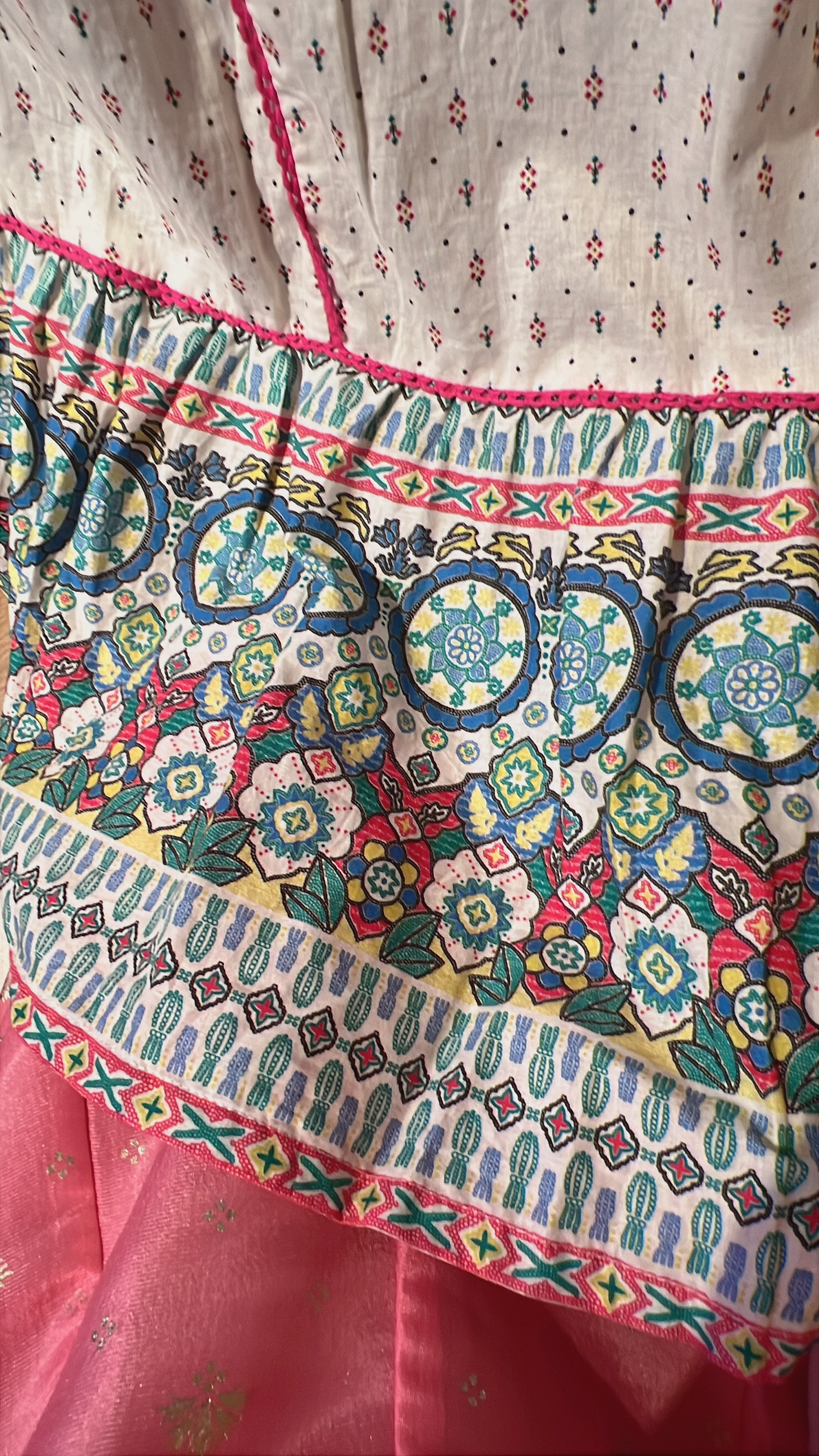 Milky White Mandala Fake 2 pcs OP 51" #1033