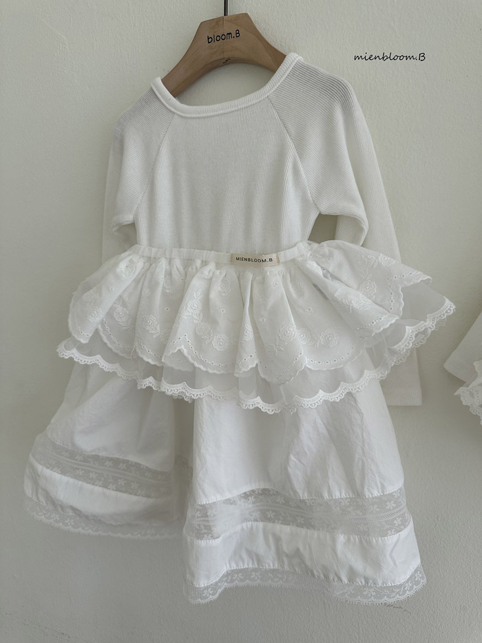 🇰🇷mienbloomb one piece