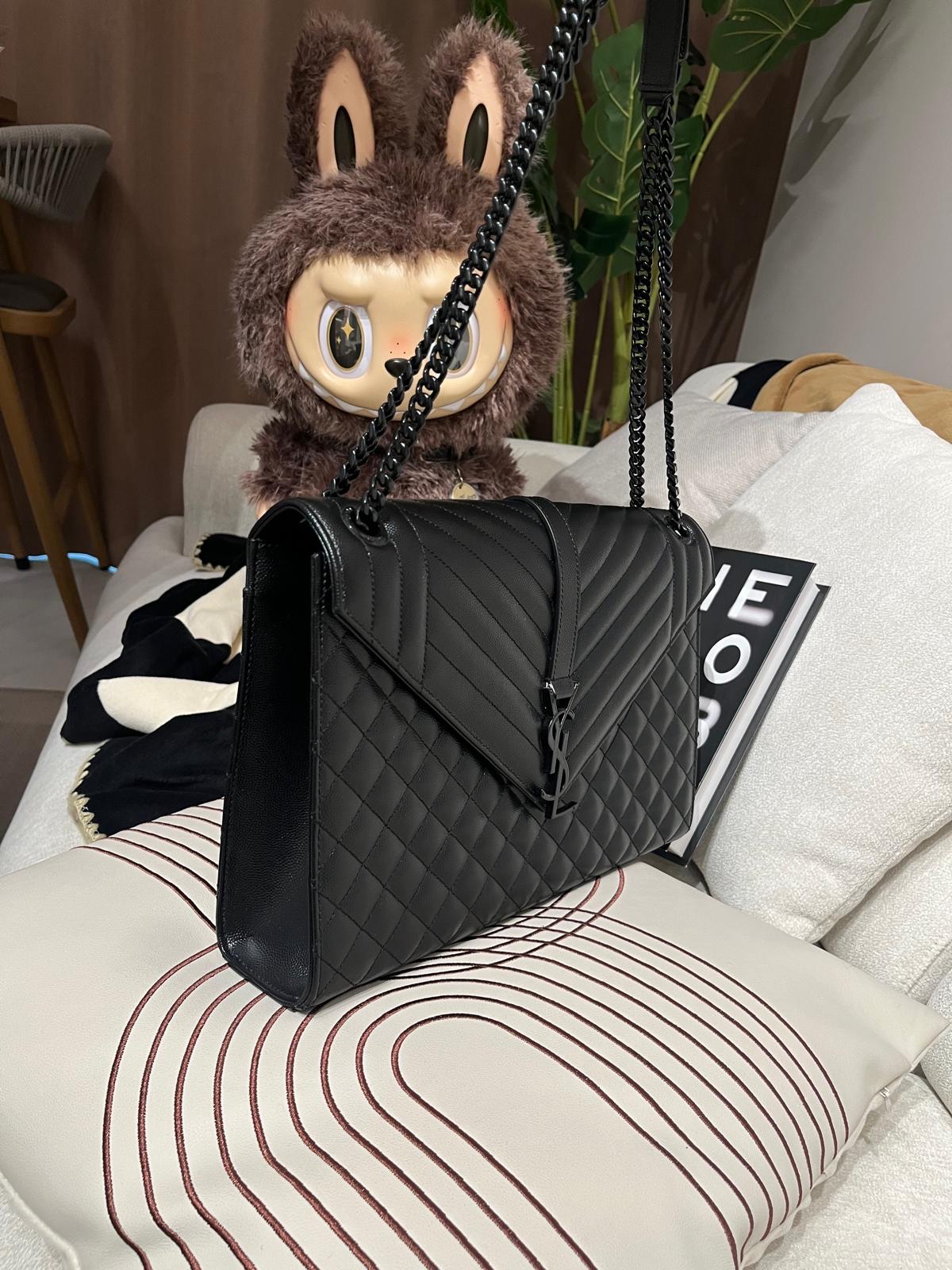 Ysl envelope large so black  100%Authentic ,99%new Unused✅dust bag✅booklet 📣專門店售價  $25,100 ❗️❗️📣 