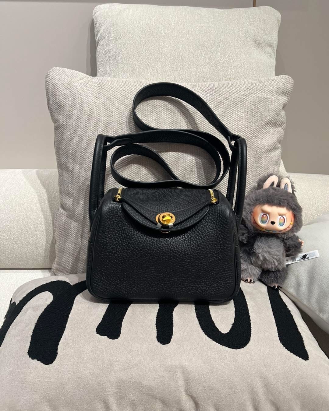 Hermes Mini Lindy 黑色金扣 Stamp Z TC粒粒牛皮 100%Authentic, 99%New ✅Dust bag✅Box✅雨衣