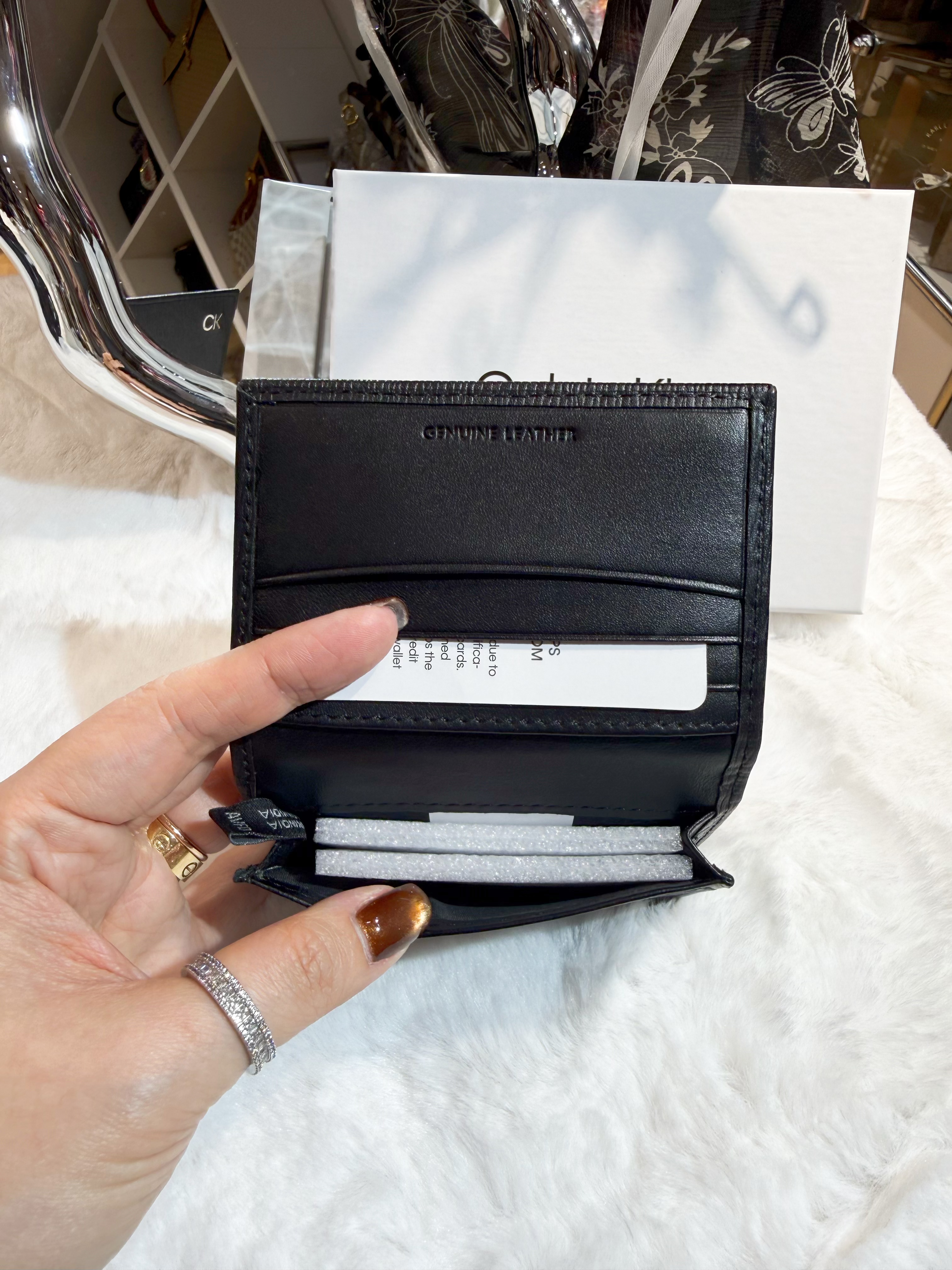 Calvin Klein flap card holder blk