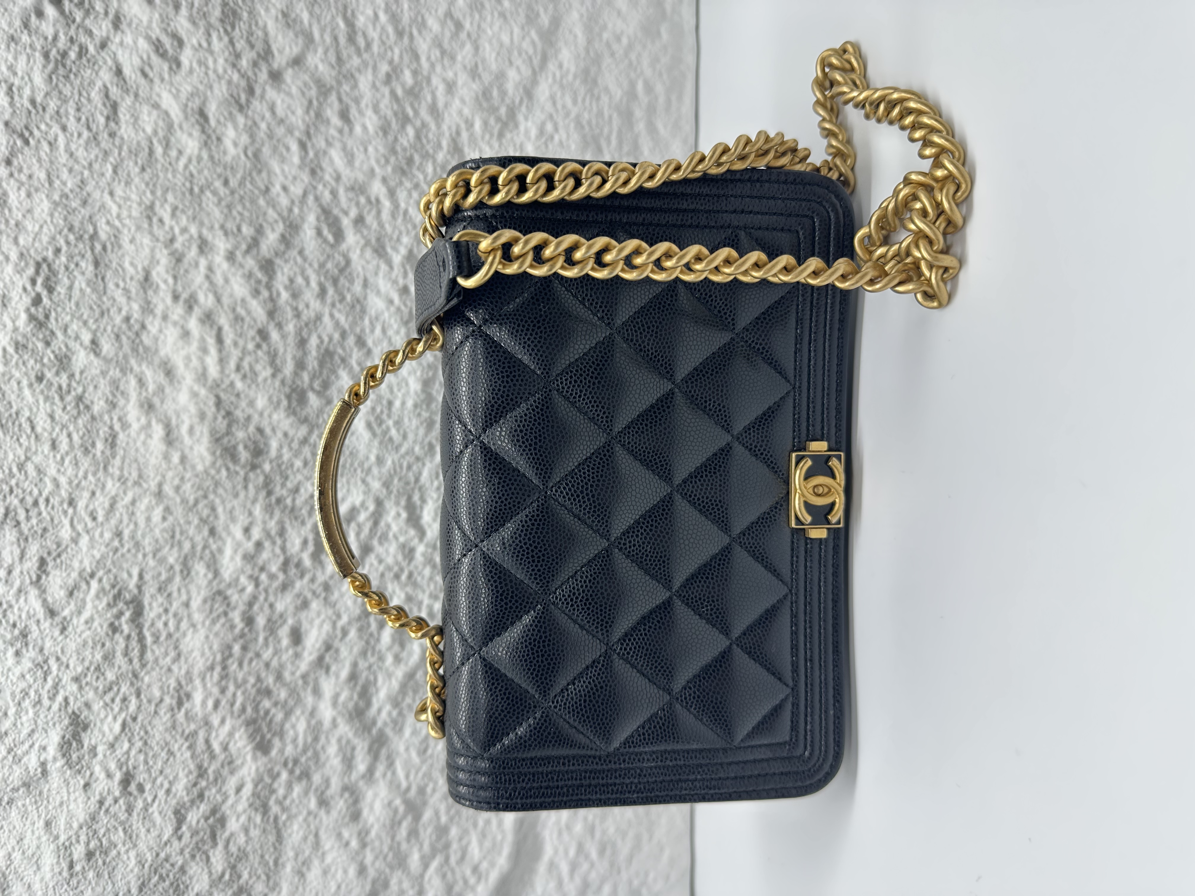 Pre-owned CHANEL Caviar Boy Wallet On Chain