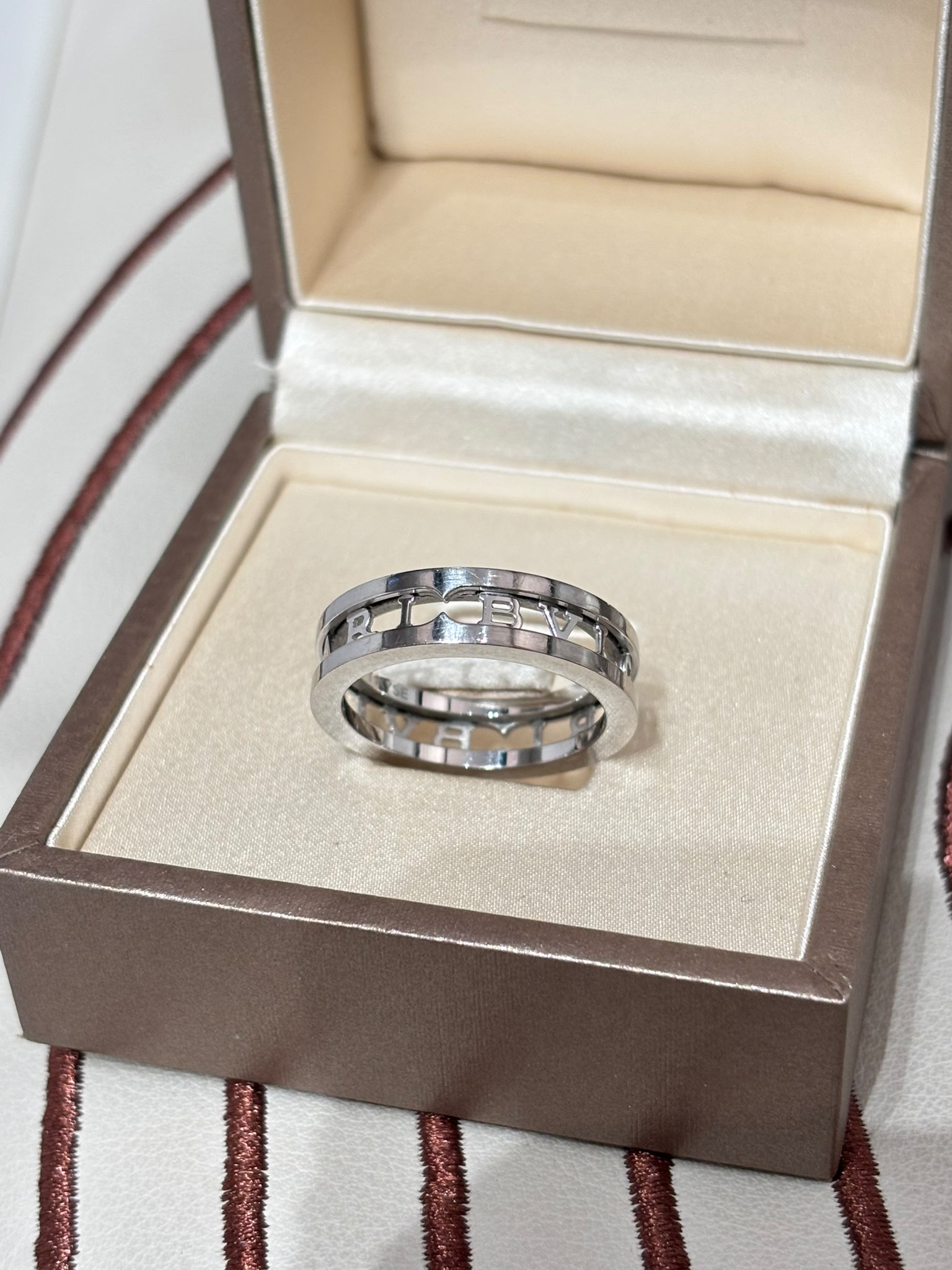 Bvlgari B Zero Ring 750 18K Size: 58 100%Authentic,93%New ✅證書✅Box