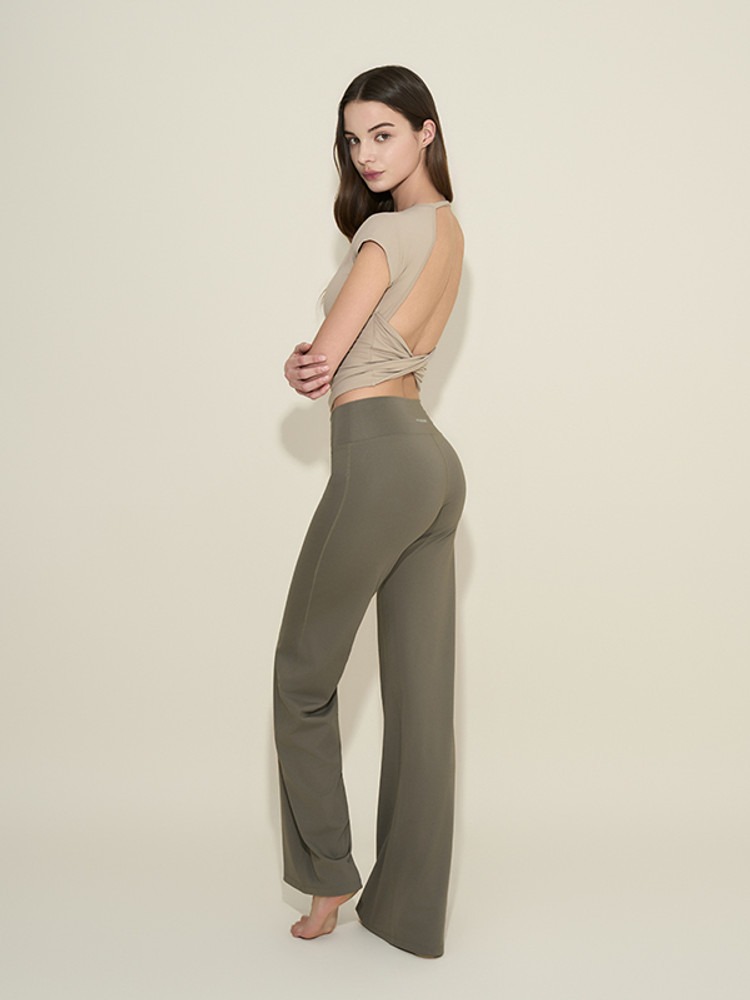 顯長腿Bootcut 預購_Straight Fit Leggings by Grandeline