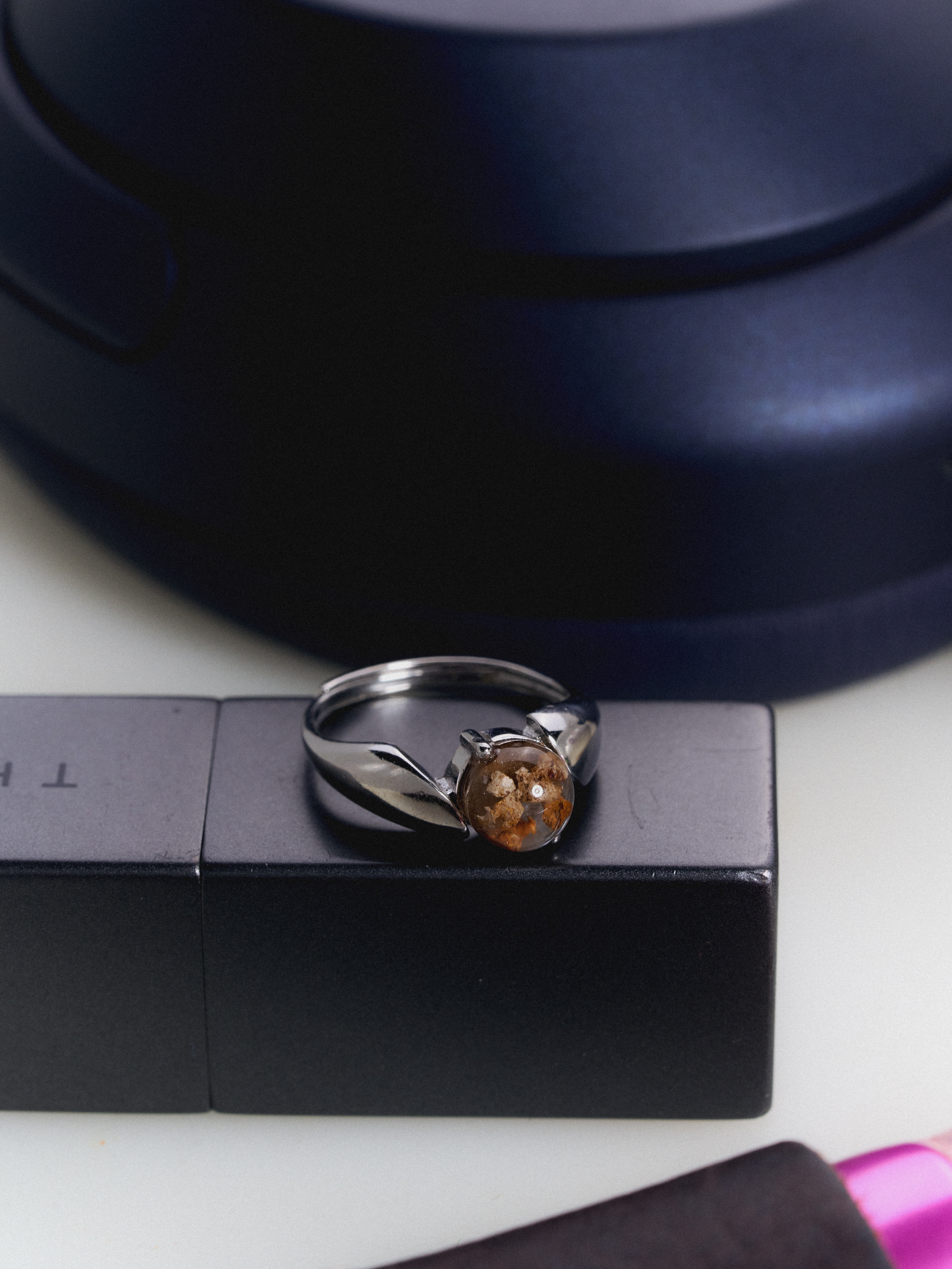 Phantom Threads Ring