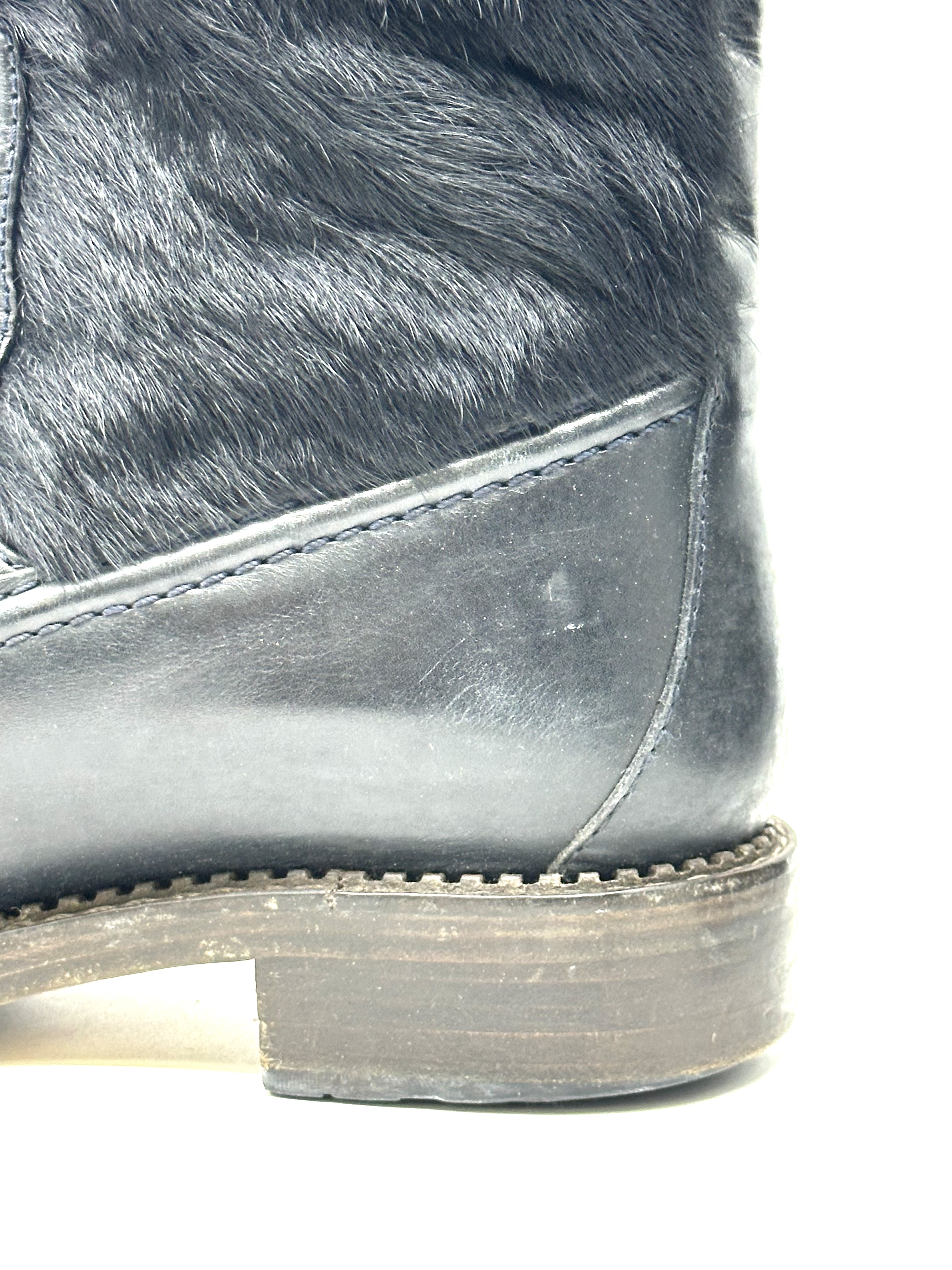 Pre-Owned Chanel Pony-style calfskin riding boots / Product Code:  26040409