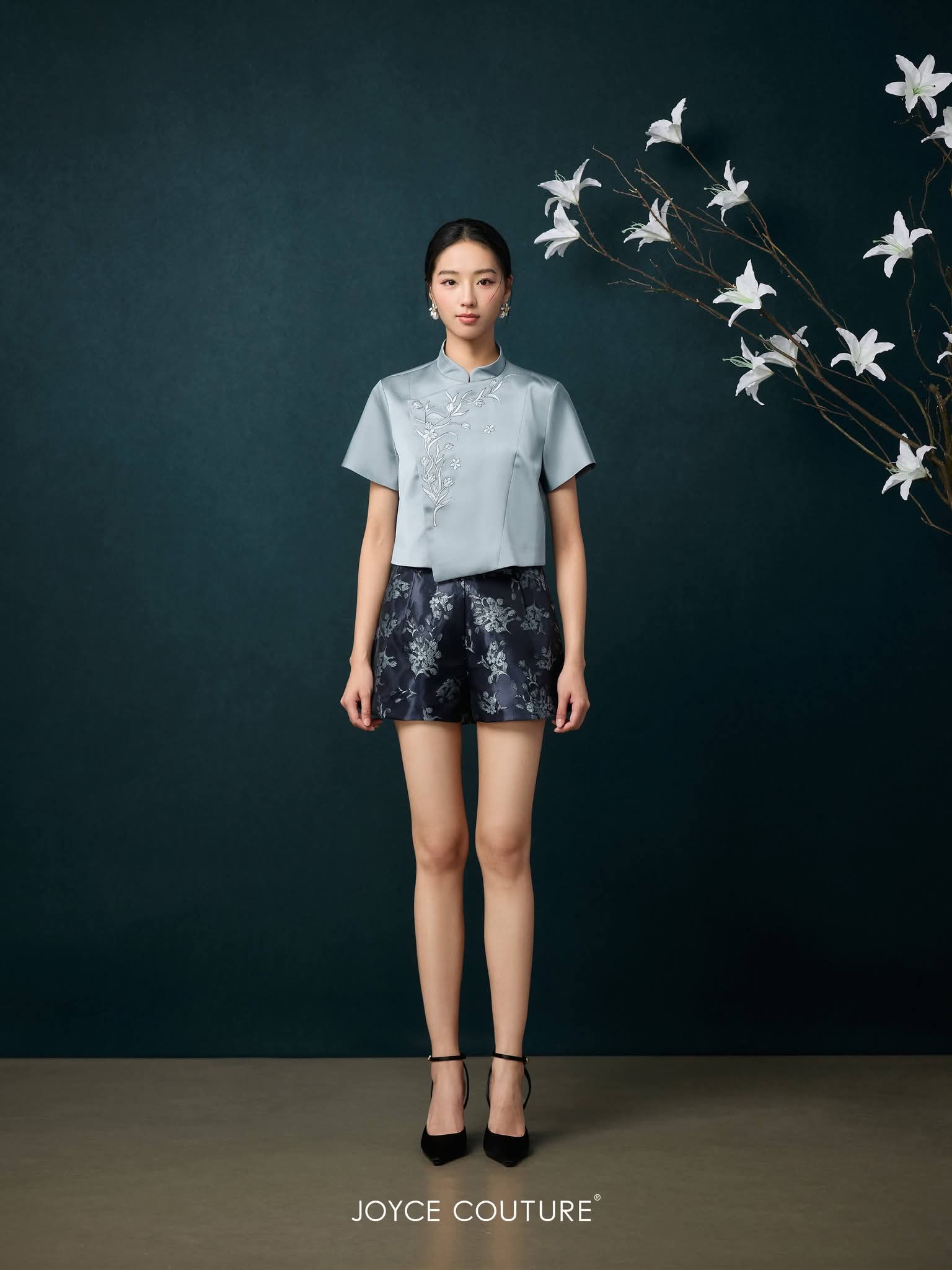 花卉刺绣上衣 T0761