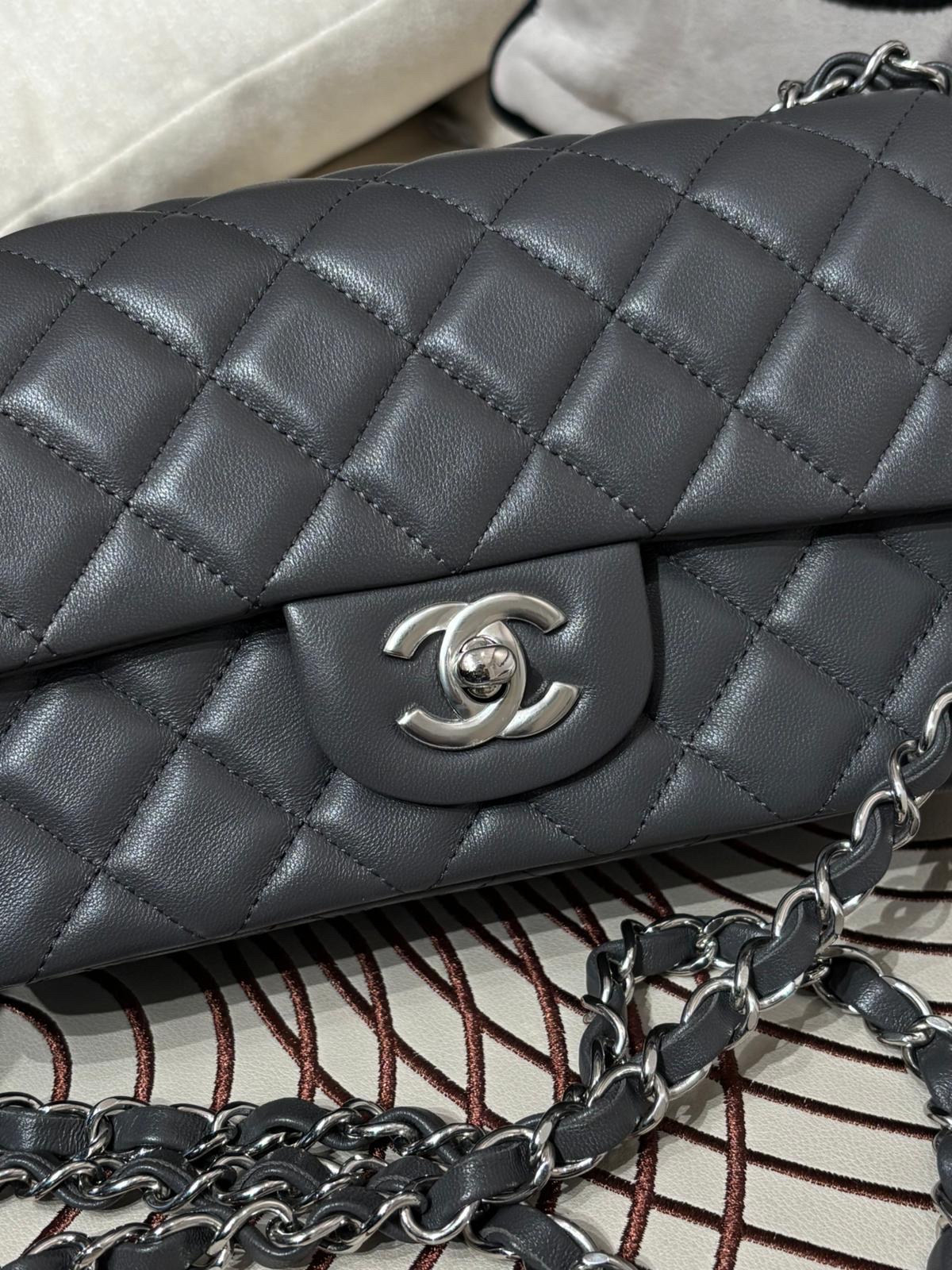 Chanel Mini Flap A69900 Grey 100%Authentic, 98%New ✅收據副本✅晶片✅Dust bag✅box