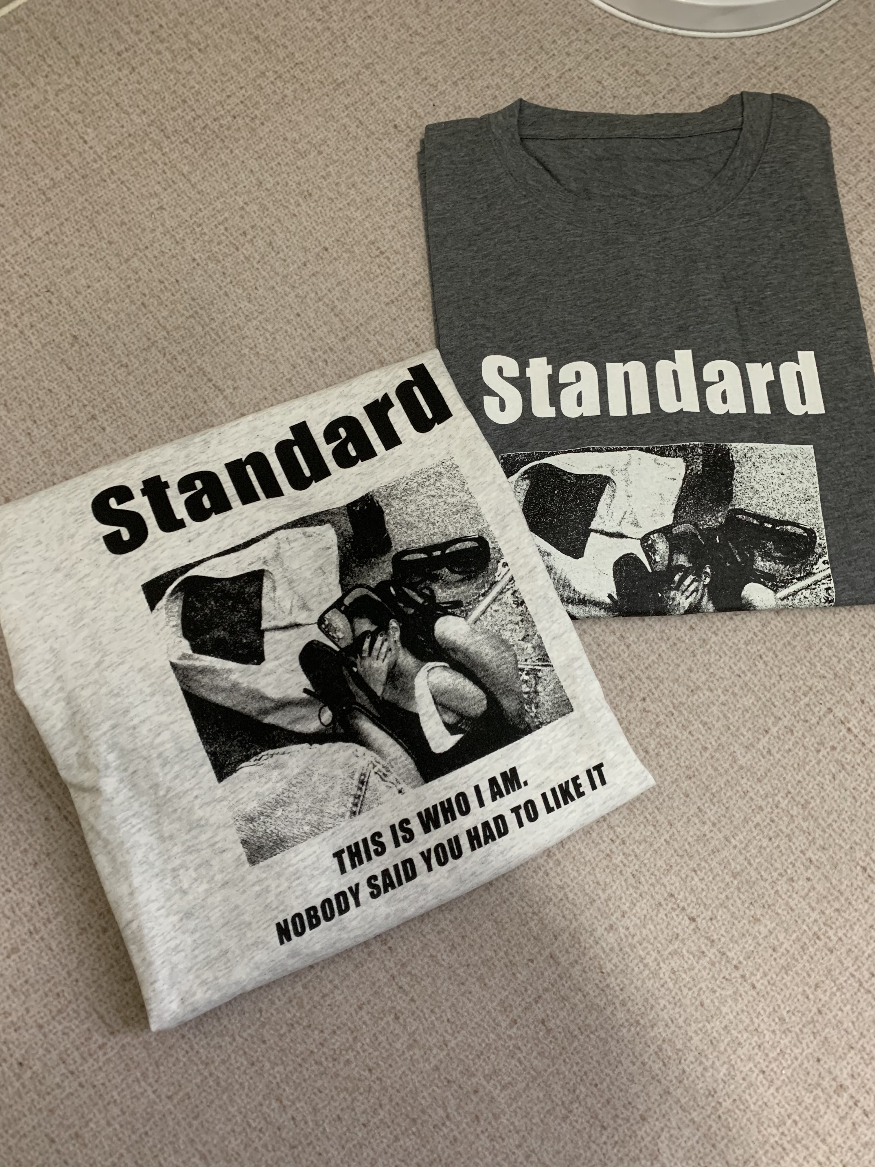 寬鬆大Print Tee(兩色）