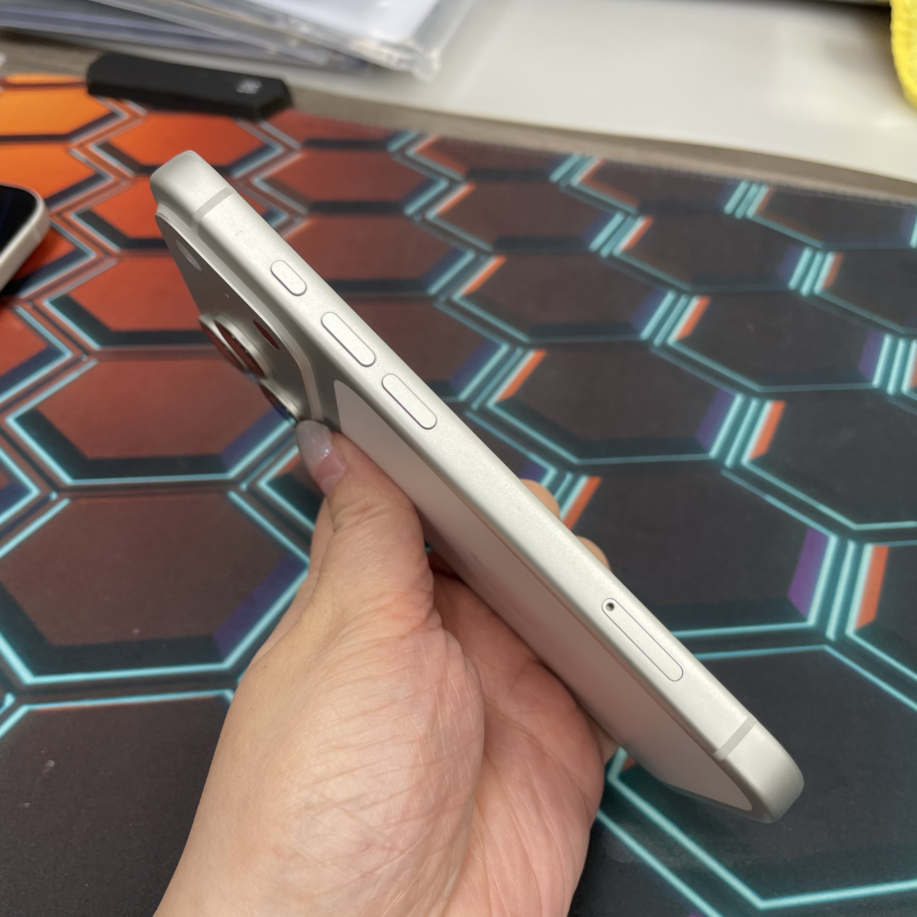*7382 17 Pro 勁靚機 256GB 電93 銀色 sliver