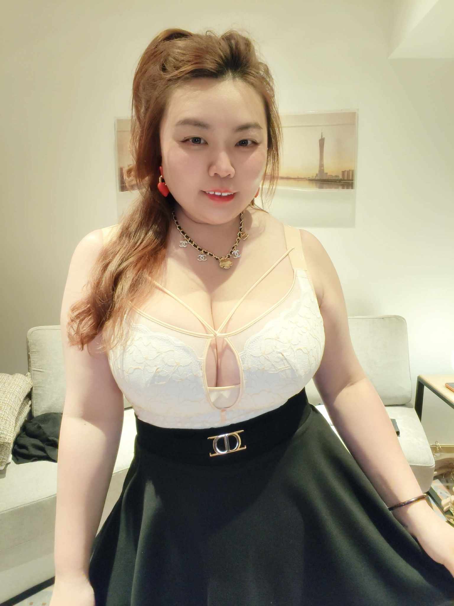 YCH09 2441 性感镂空调整型内衣