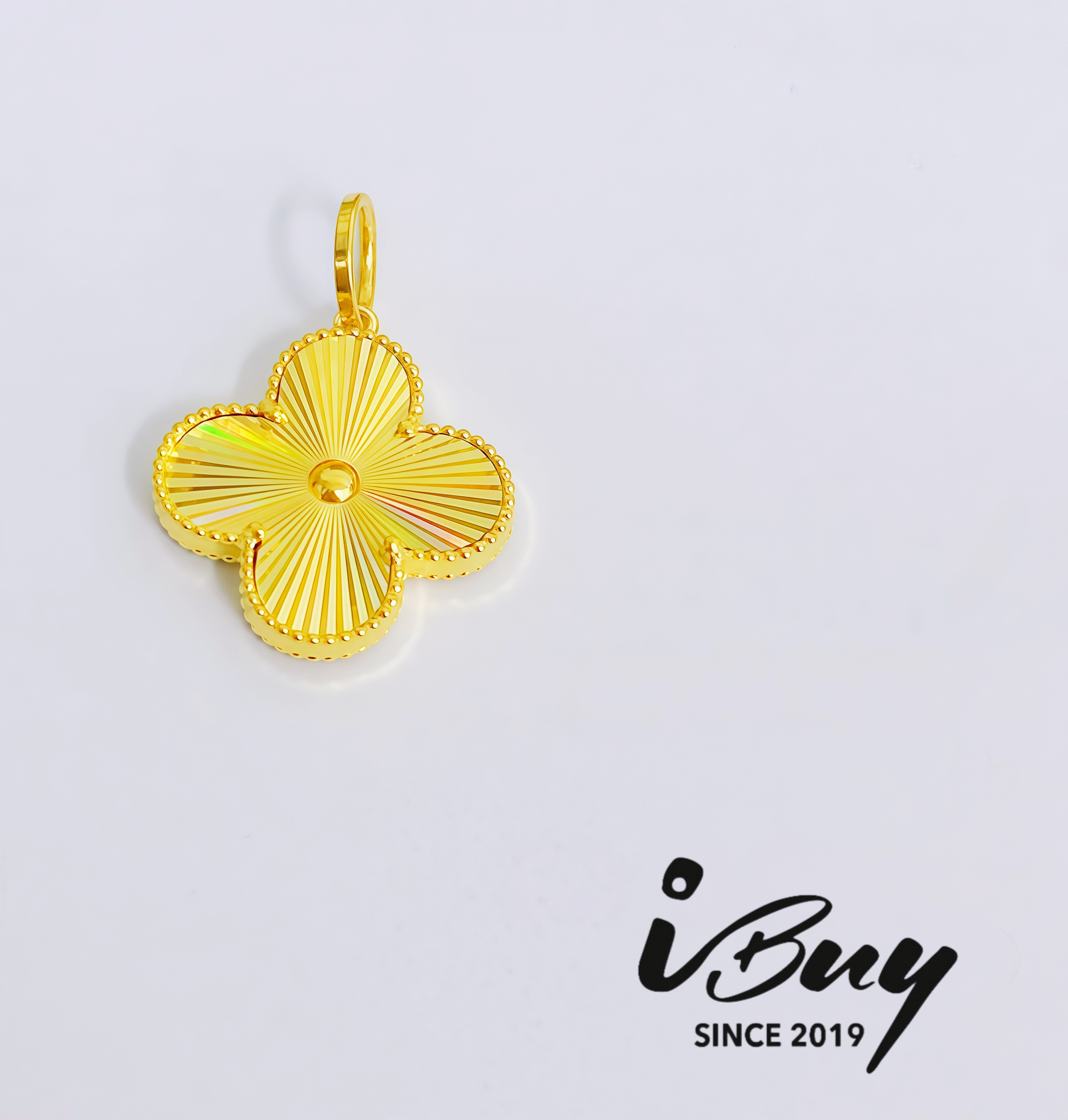 916 GOLD 15MM NORTHERN LIGHT VCA PENDANT 916 金 15MM极光四叶草吊坠