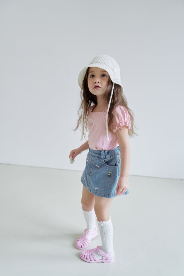 Momoann | Flower denim shorts(size 7(100-105)