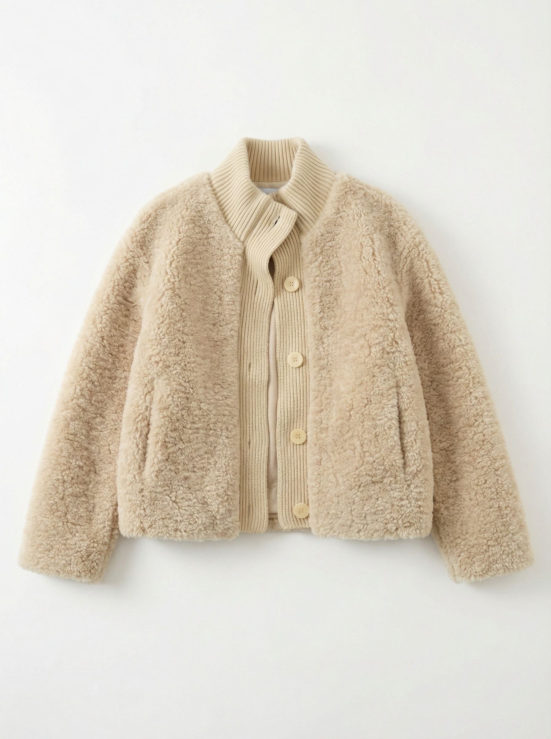 毛絨短版開襟外套 – 羊羔絨大扣子夾克