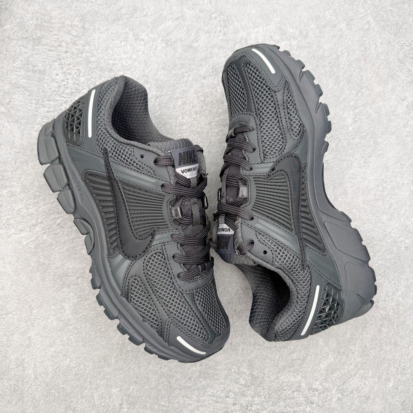 Nike Air Zoom Vomero 5 FQ7079-002 