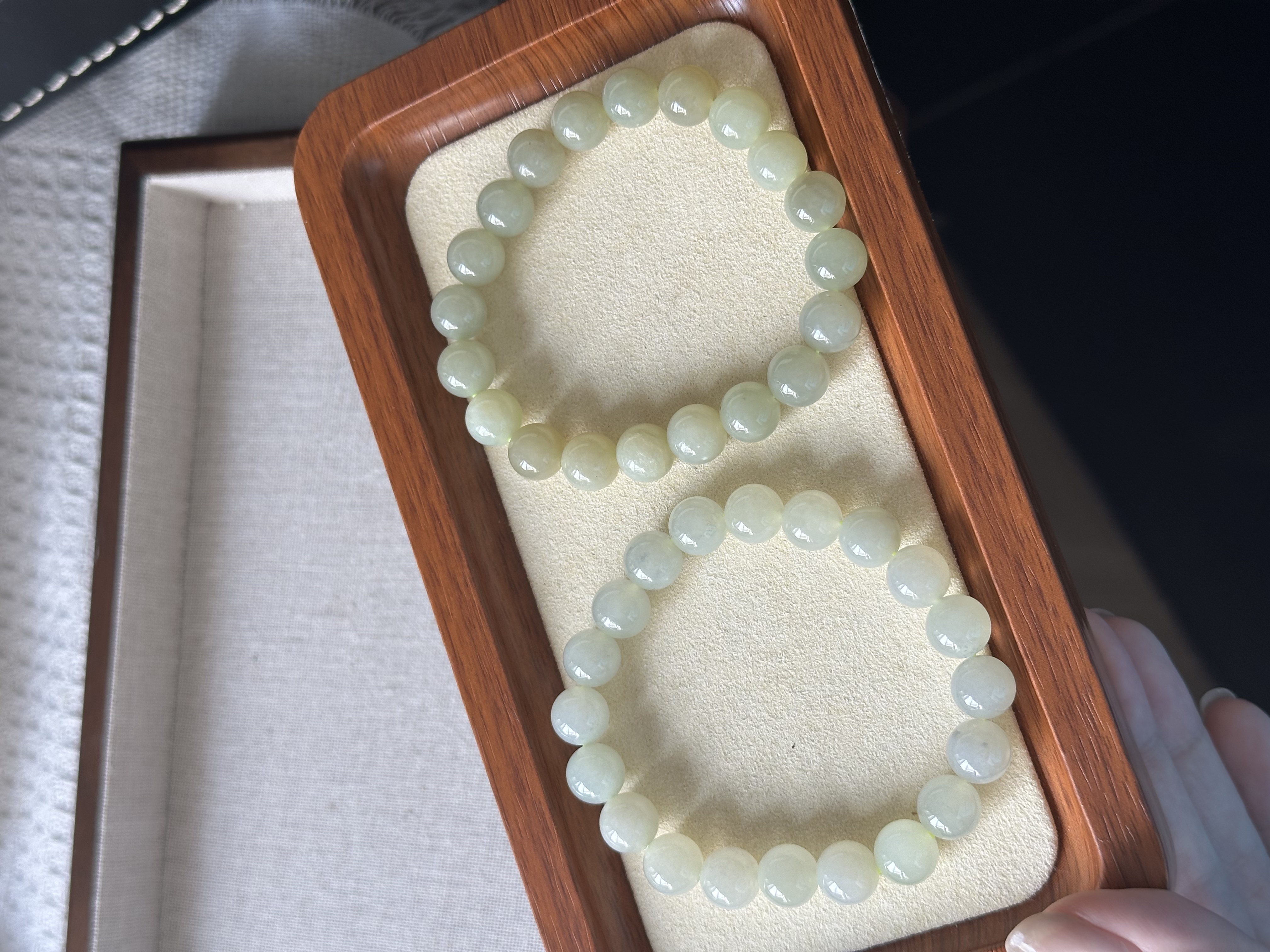 晴水和田玉 ｜ Hetian Jade 9.8mm