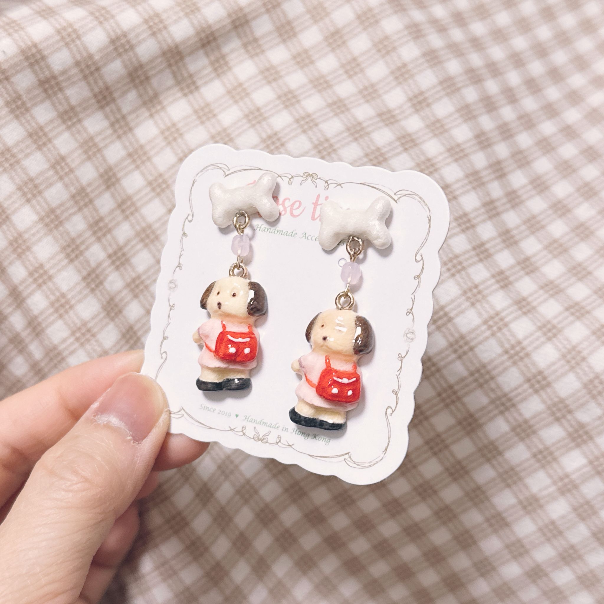 手繪小狗貝莉上學去 耳環