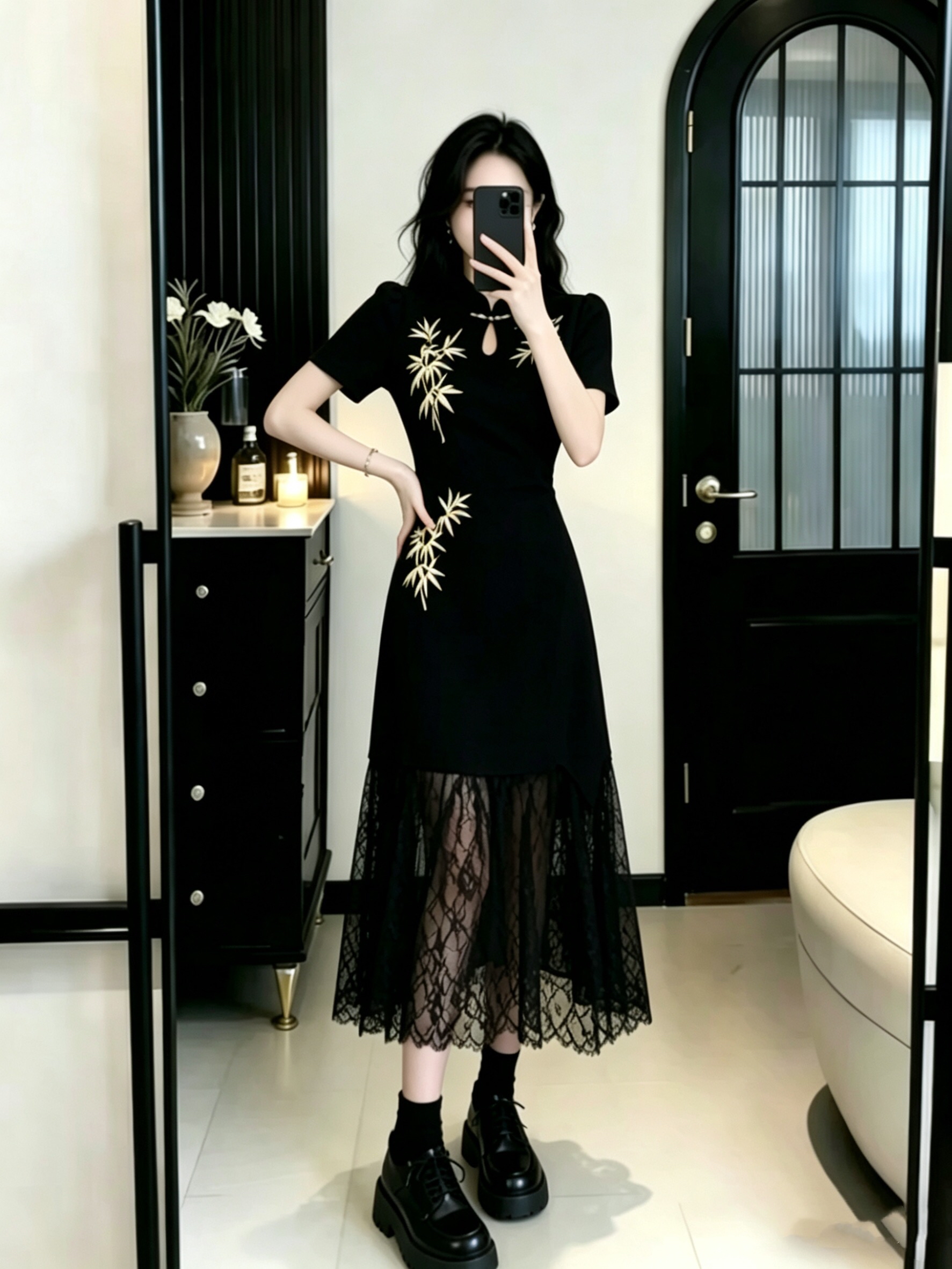 B210(5226) 新中式甜酷竹叶刺绣边盘扣领拼接下摆花纹蕾丝透黑旗袍连身裙 