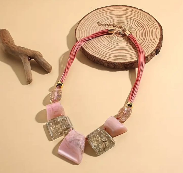 Vintage Charm Resin Statement Necklace