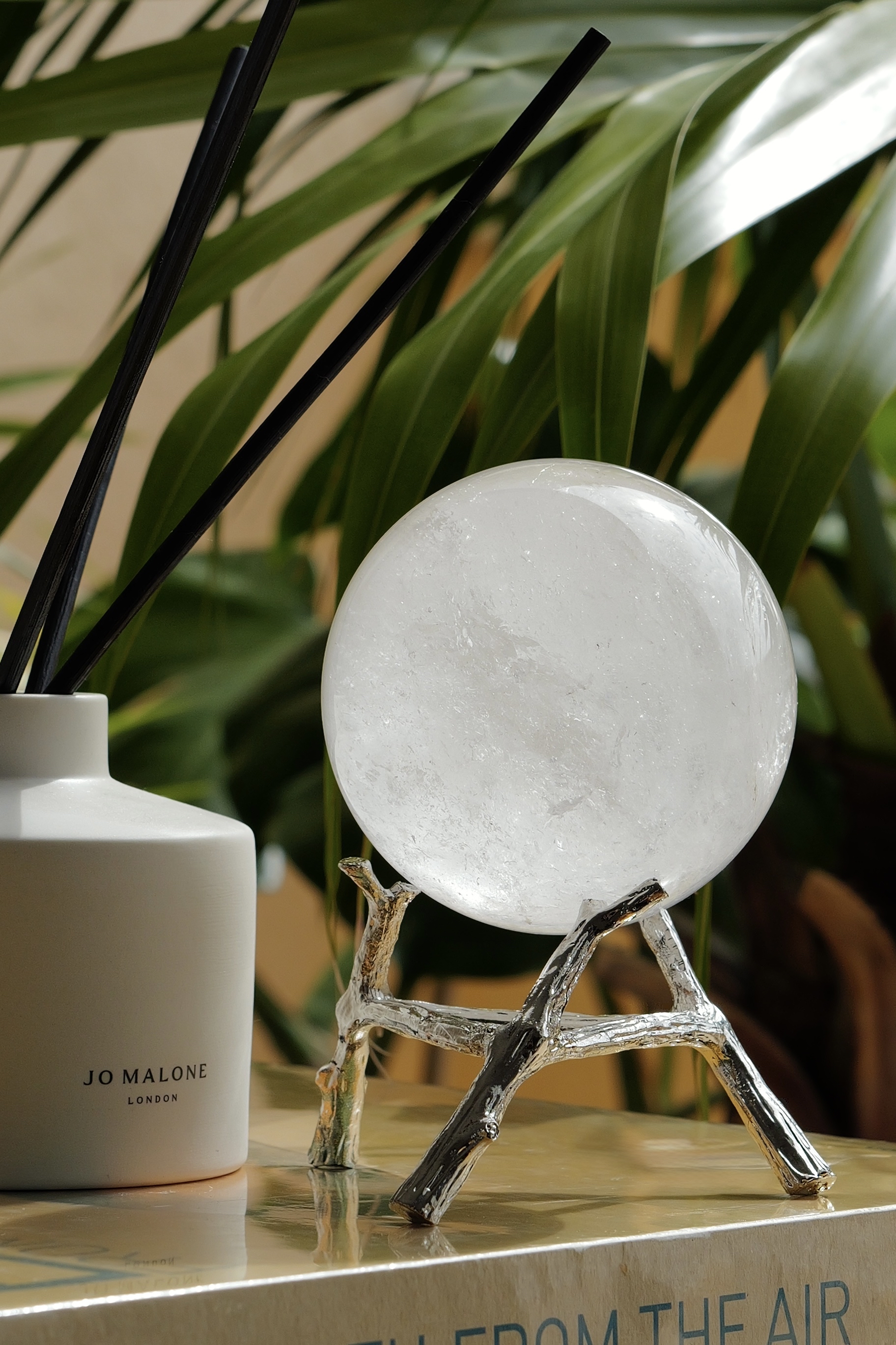  ༒1.1kg+白水晶球༒ CQOO62C7FG11mS-RA10*6tm  