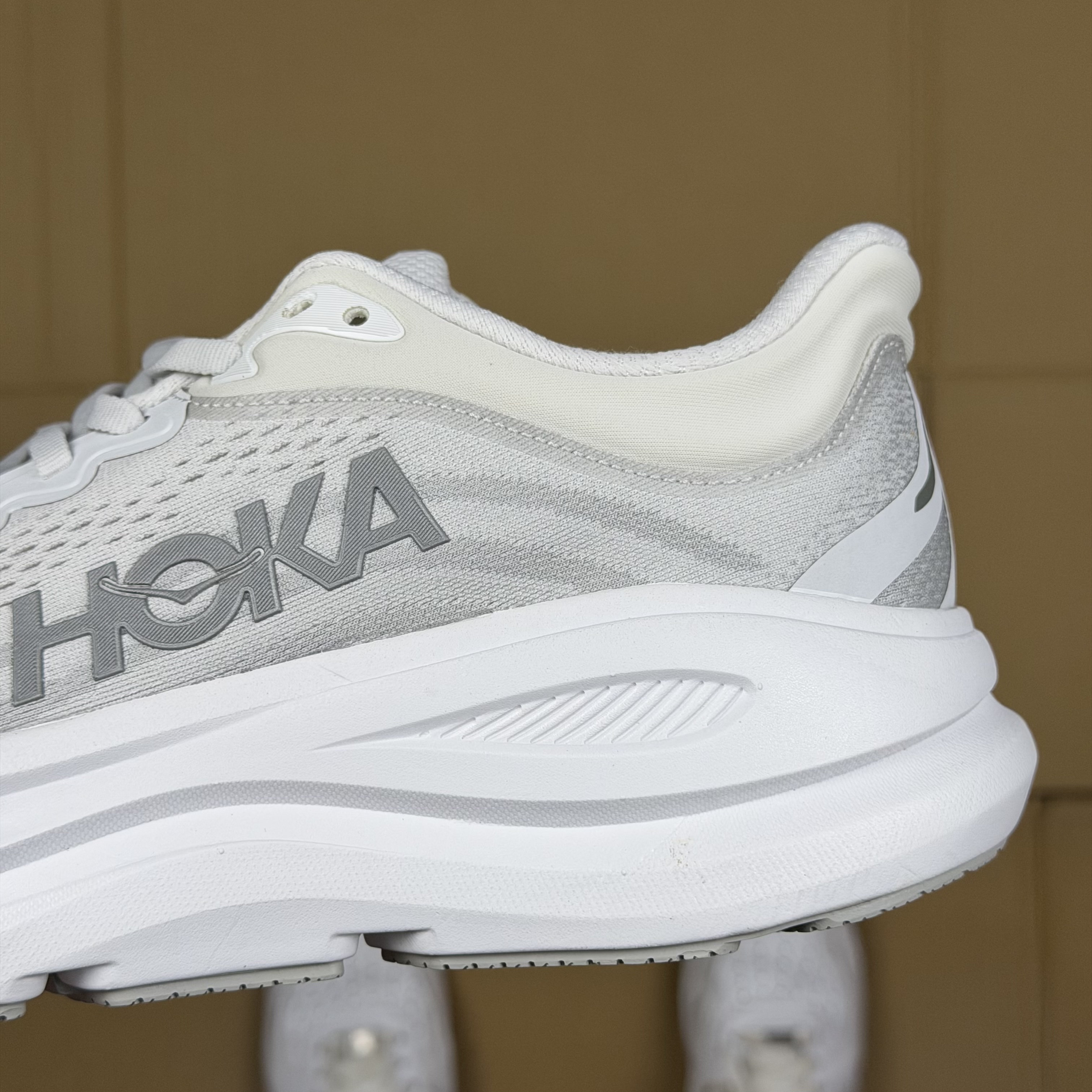 Hoka One One Bondi 9 
