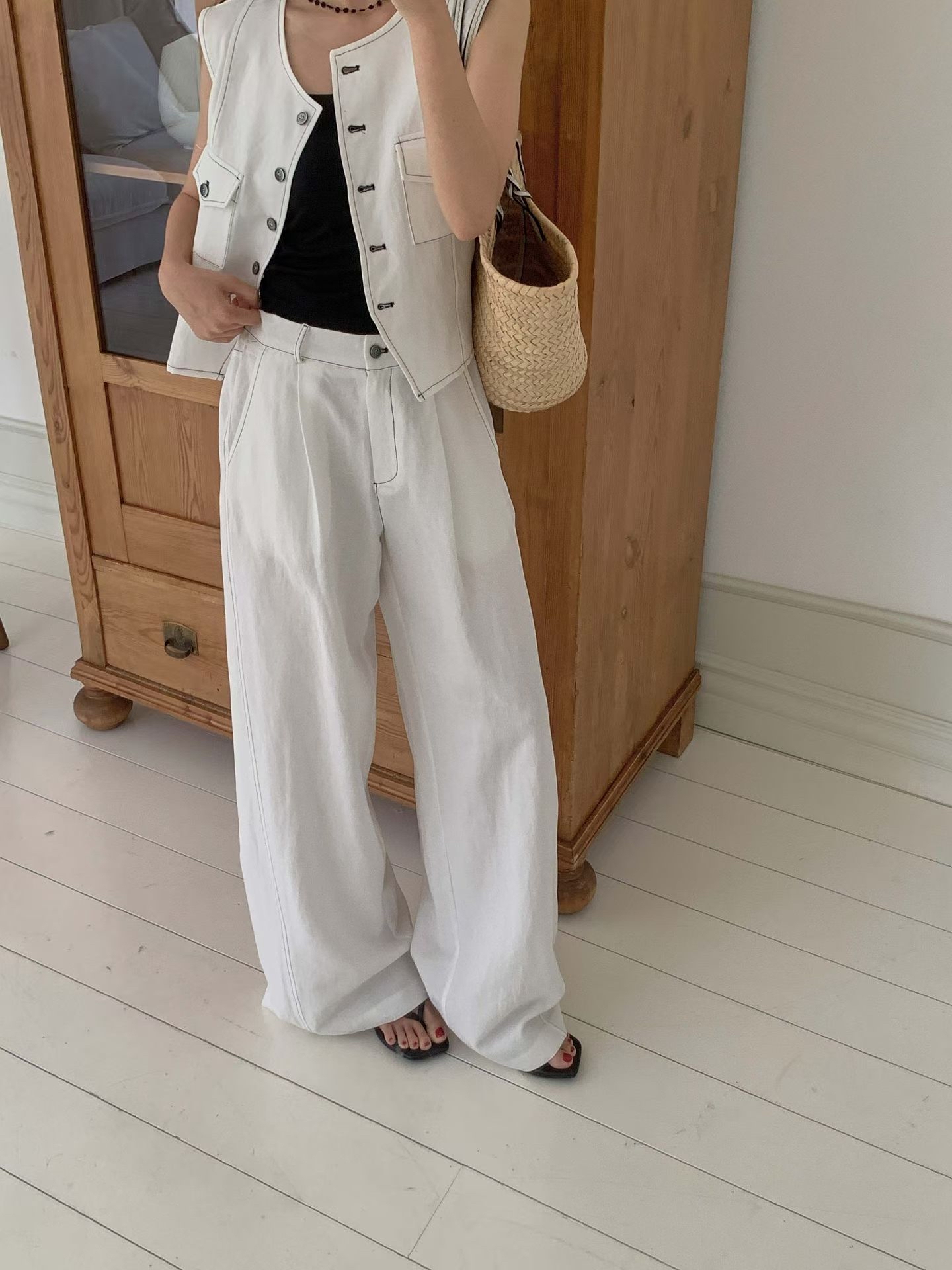 Vest outer