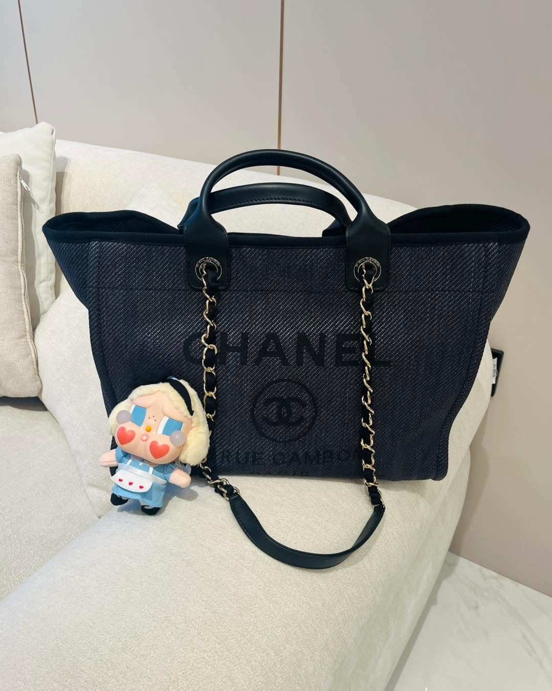Chanel Deauville tote bag  100%Authentic, 98%new ✅香港專門店收據✅card✅dust bag✅box