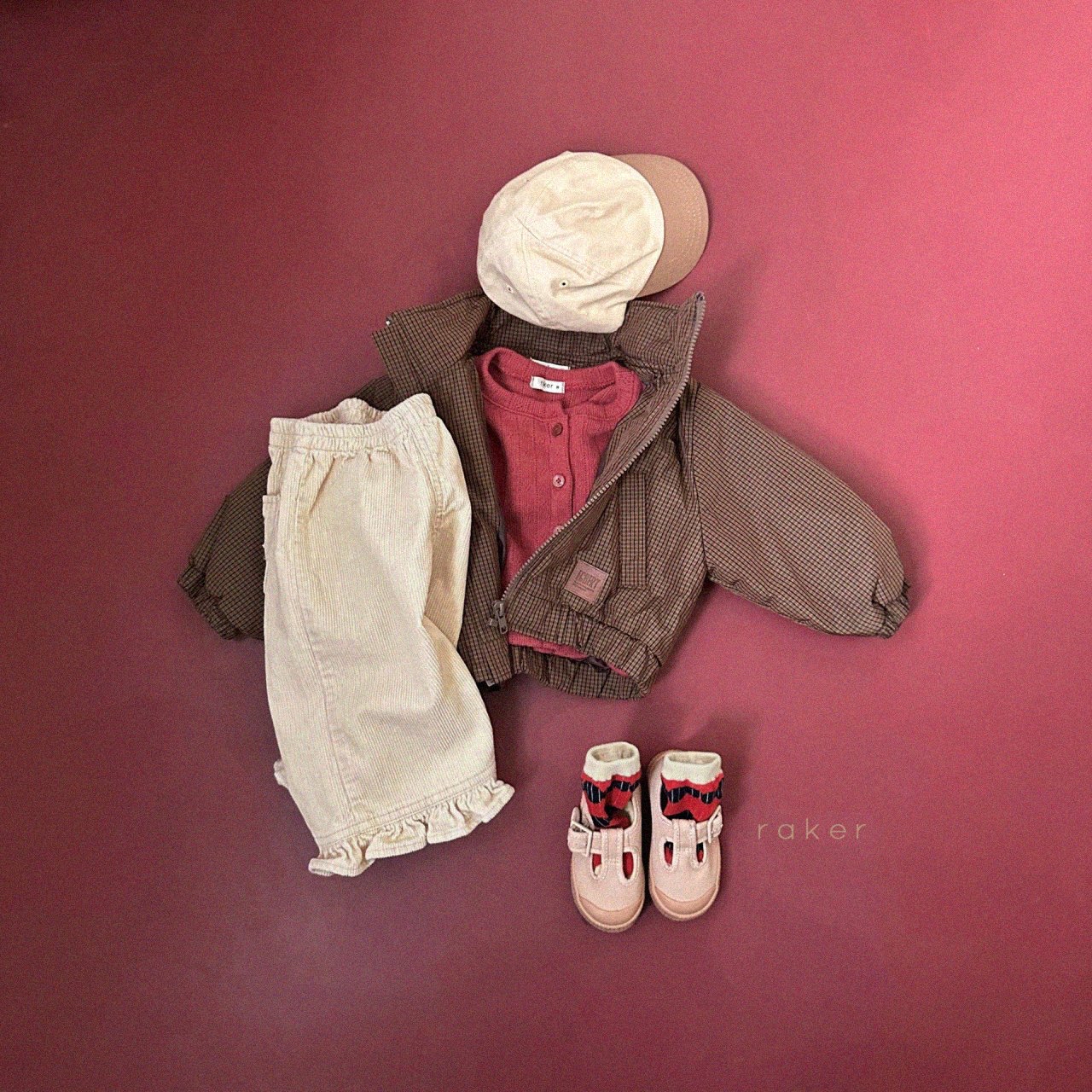 Raker | Heart Eyelet Cardigan