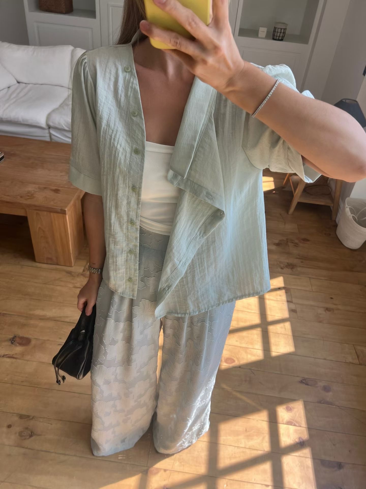 B10 斜襟排釦設計感短袖襯