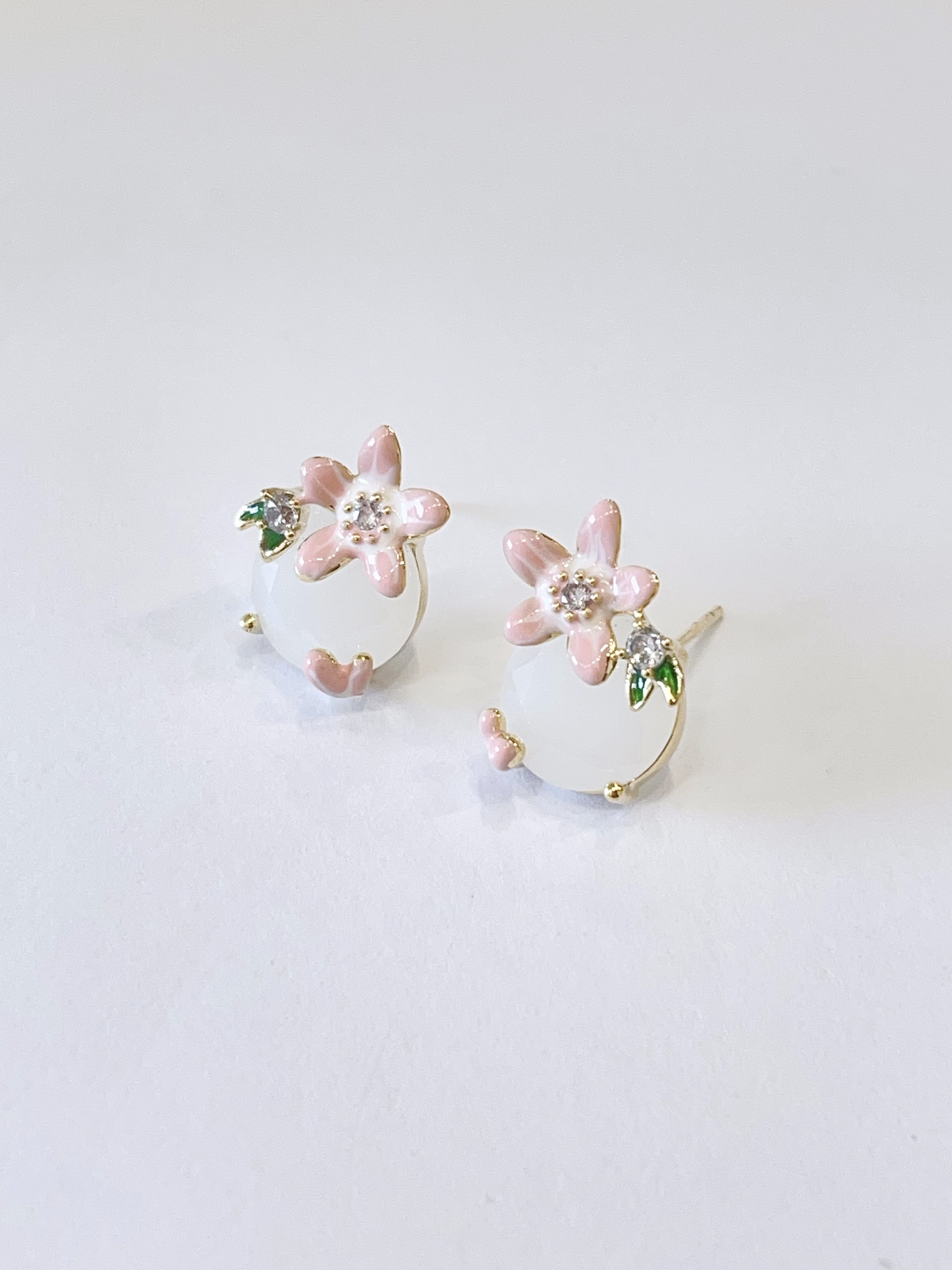 珐琅花朵甜美气质耳环