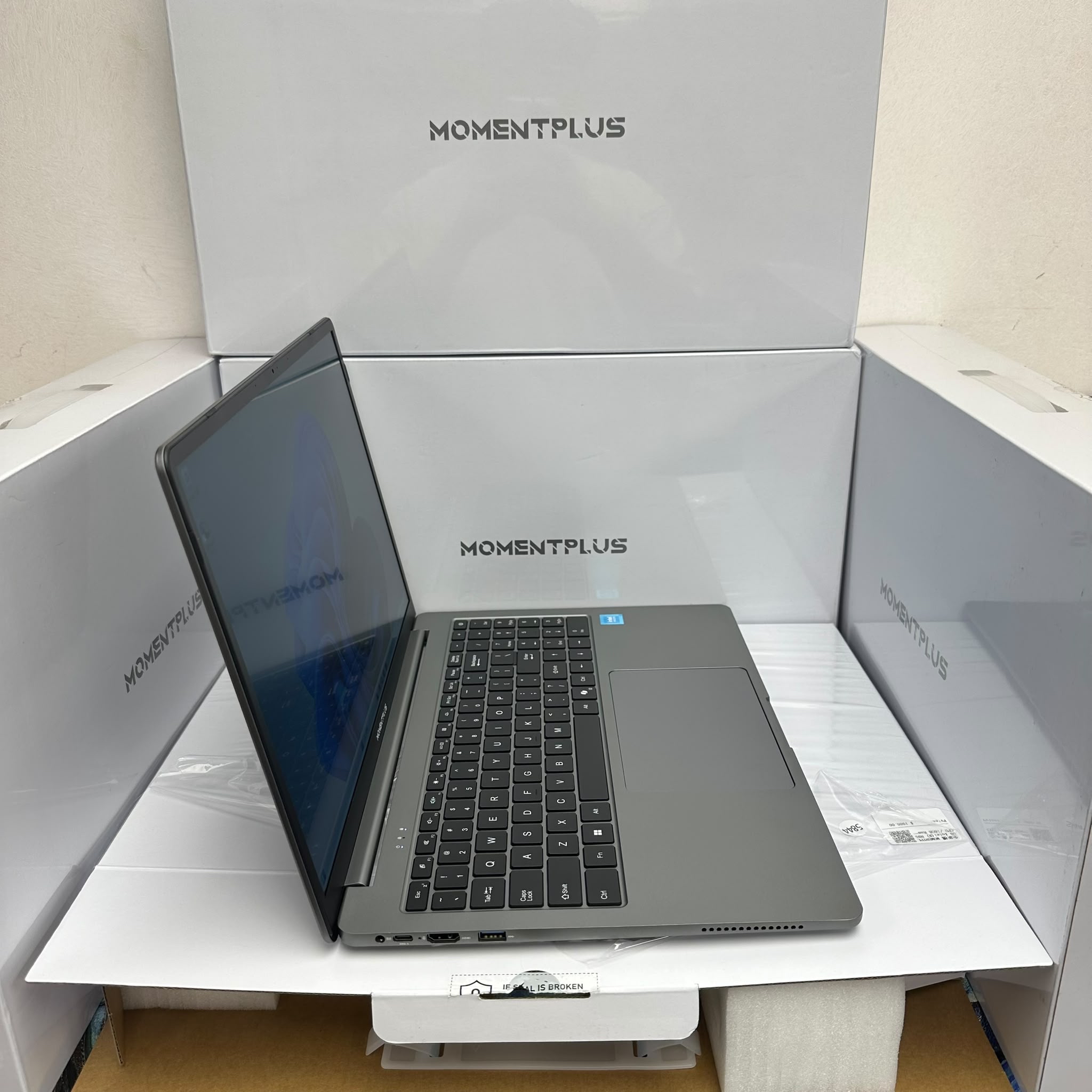 全新機 MOMENTPLUS Intel(R) N95 CPU /16GB Ram/512GB SSD/文書一流/超輕超薄/Notebook/Laptop/ 文書機/ 電影 / Movie / Netflix 