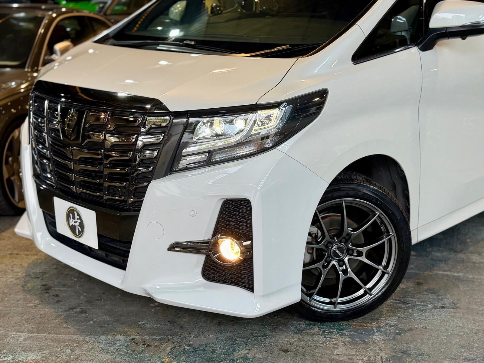 Toyota Alphard 3.5 2016