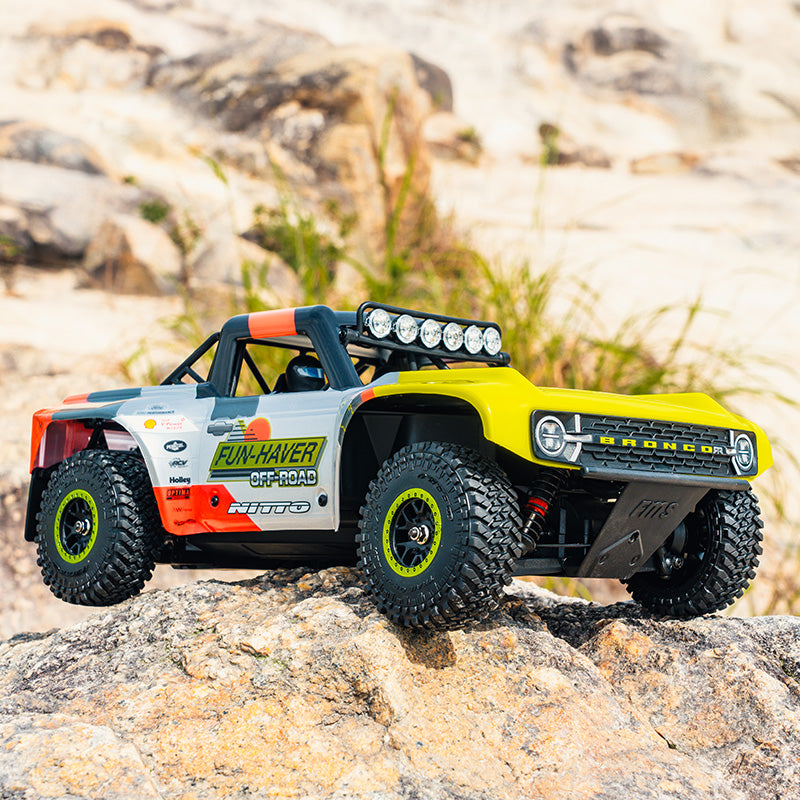 全新 FMS 1/18  FSC18 Ford Bronco U4 Funhaver 無刷短卡車 | 福特烈馬 官方授權 | 2440 / 4500KV無刷馬達 | Hobbywing 16BL30RTR-G2無刷電變 | 45km/h