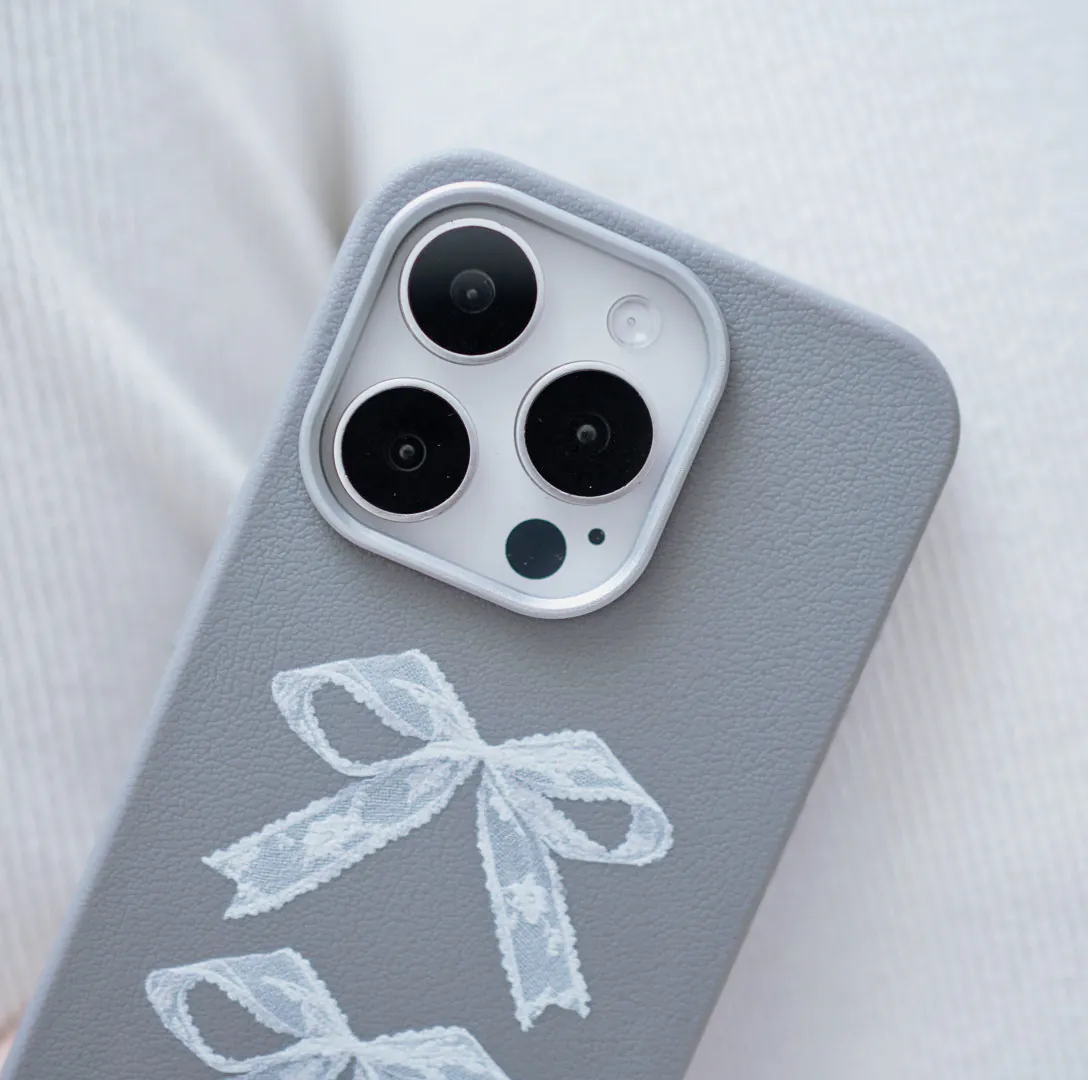 【雙白蕾絲蝴蝶結XPU皮革*灰*】iPhone Case