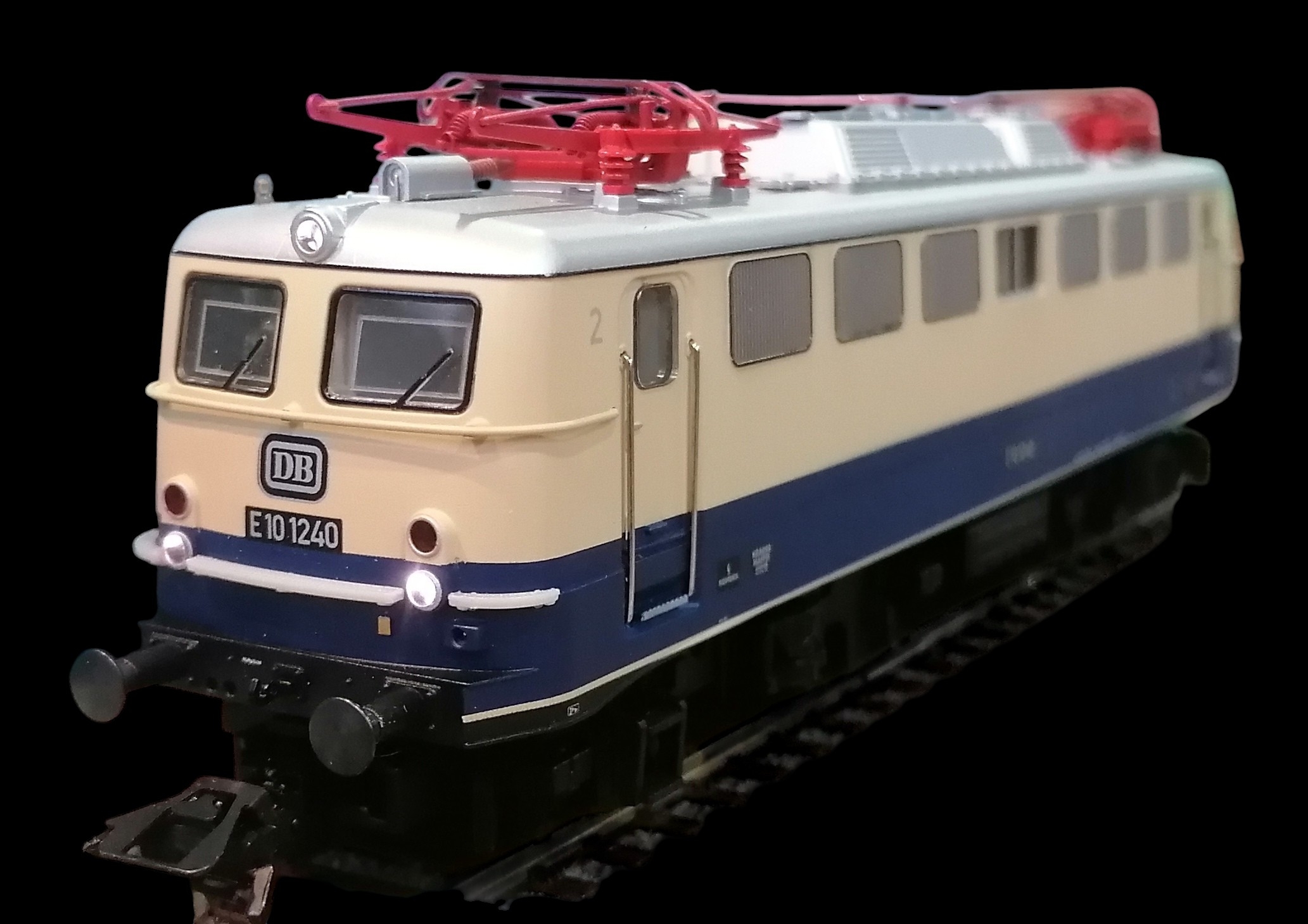 數碼音效DCC Trix Rheingold全金屬黃金機車 DB E10 + Roco Rheinpfeil萊恩之箭豪華列車套裝配室內燈 （HO 1:87)