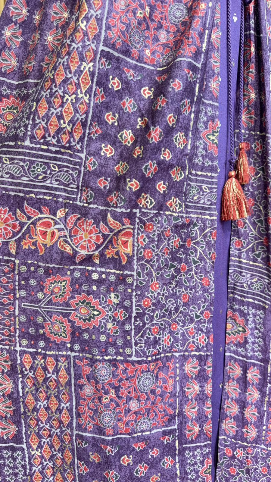3568 Violet Heavy Full Chest Emb with Golden Stampling Set of 2