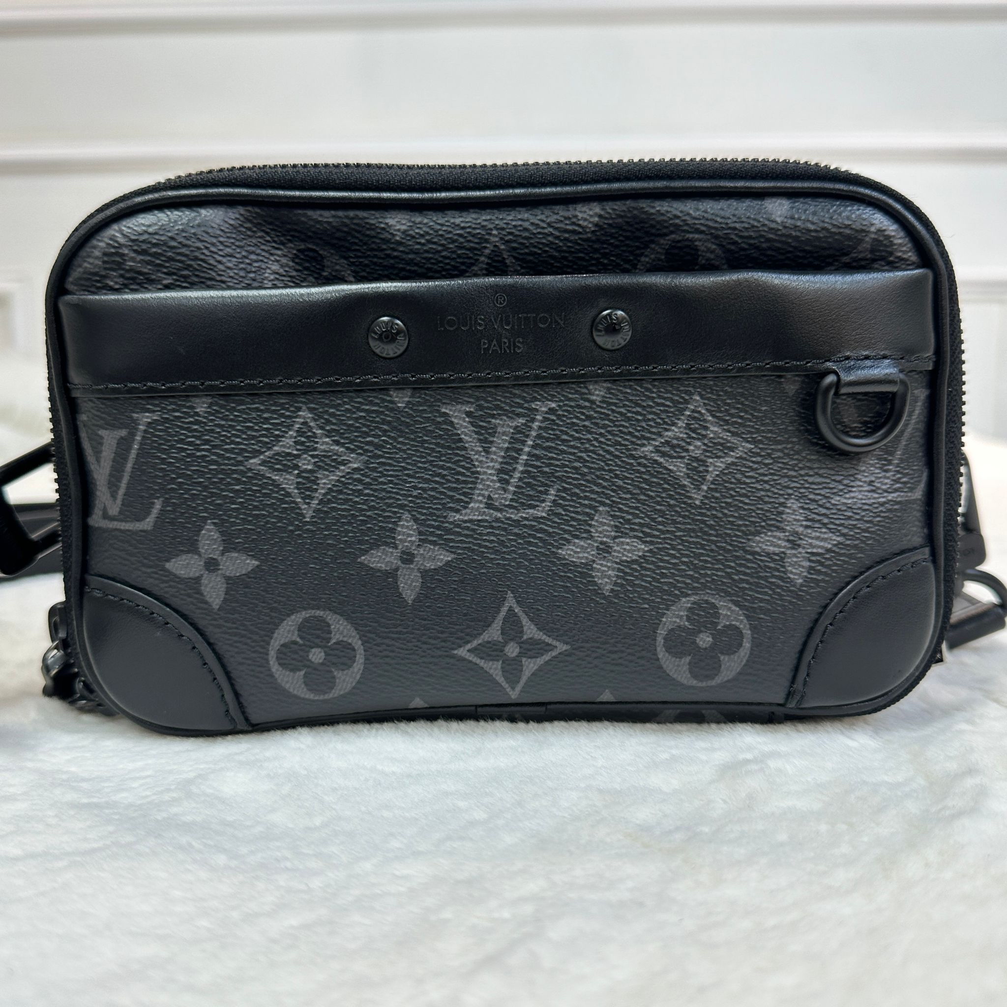 經典百搭耐用🖤👑  LV男裝 Alpha Wallet Monogram Eclipse Canvas