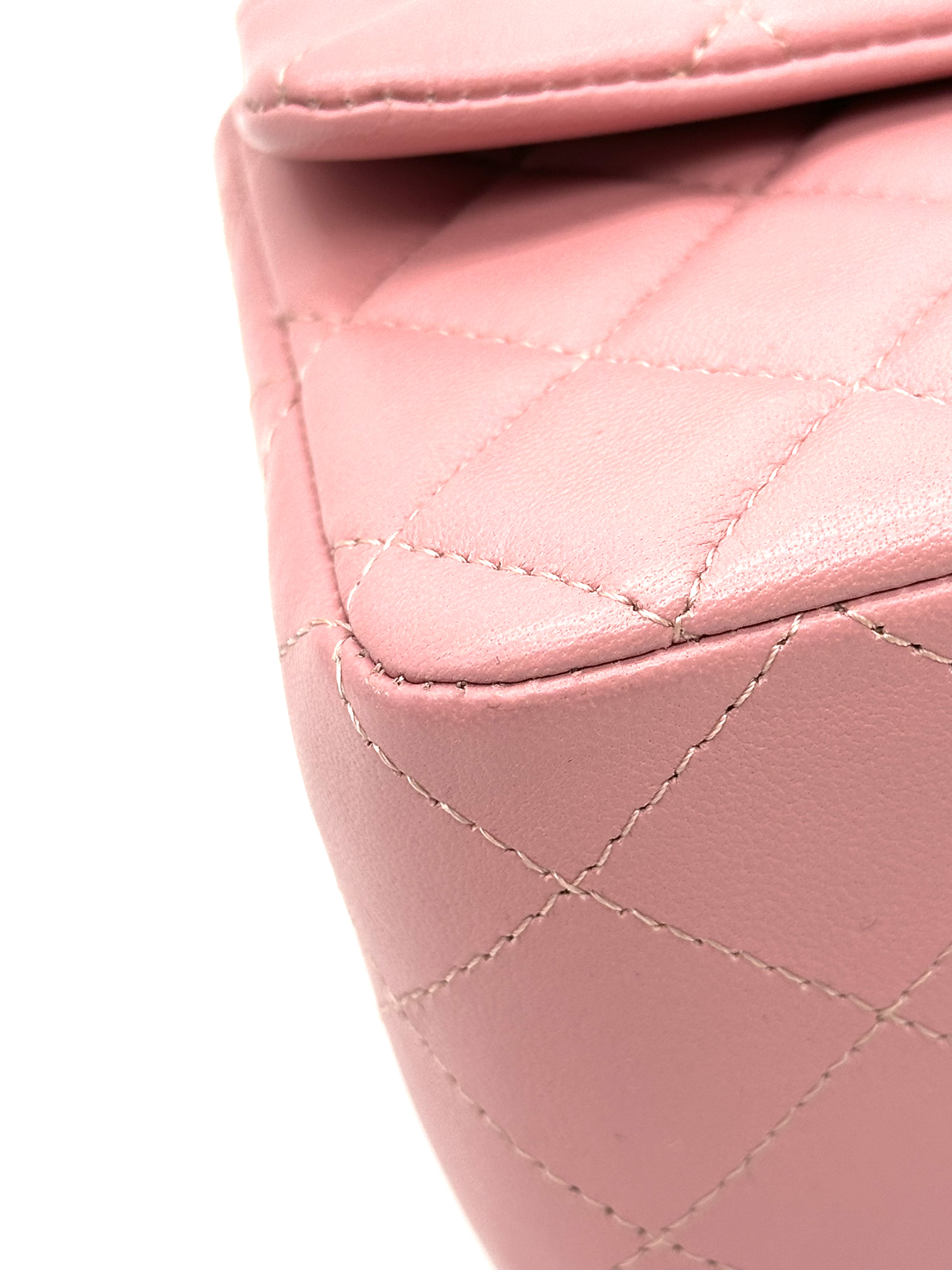 Pre-Owned CHANEL Pink Matelassé Mini Flap Bag / Product Code: 26042107