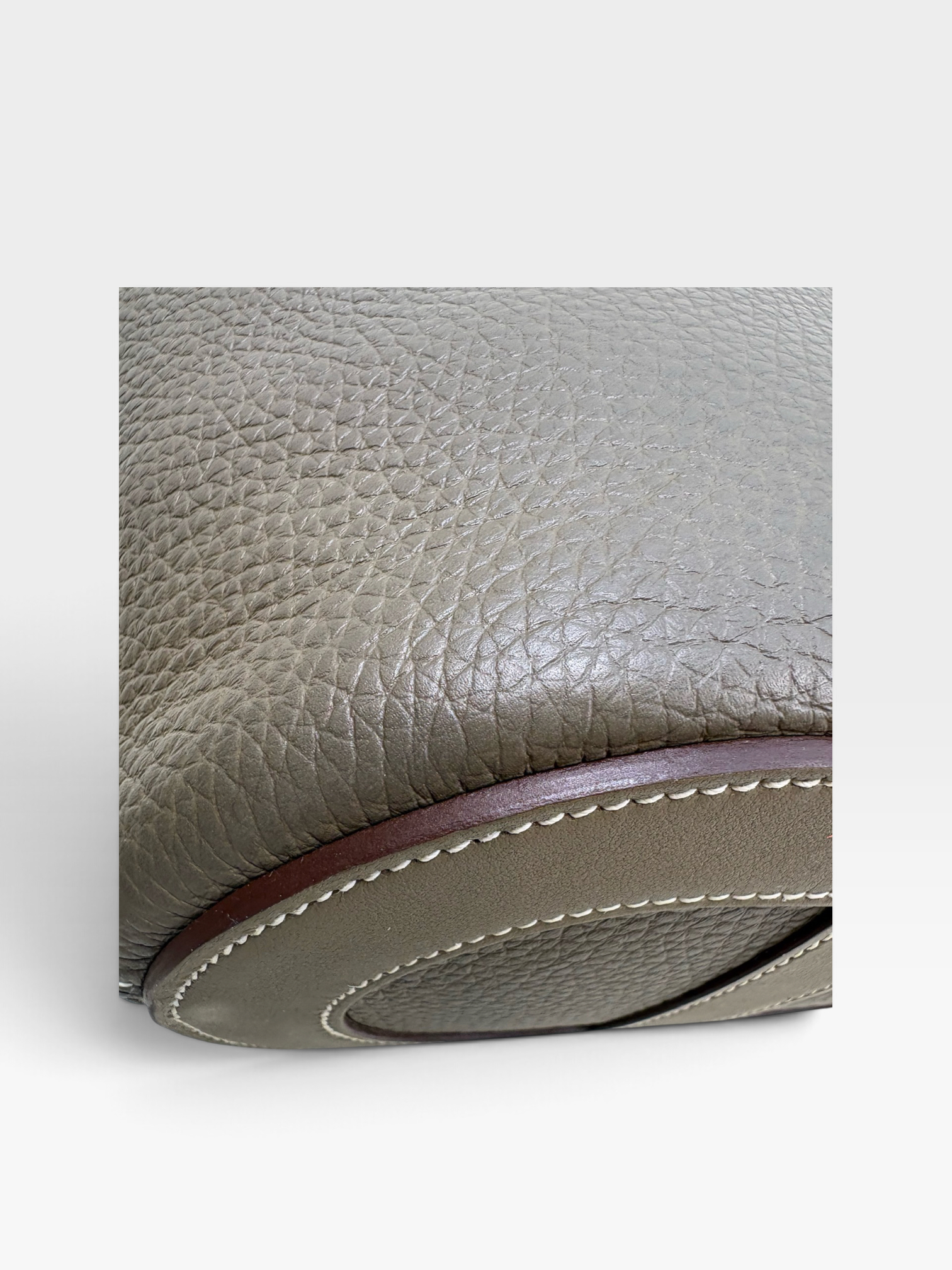 Pre-Owned HERMÉS In The Loop Stamp W / Product Code: K093005