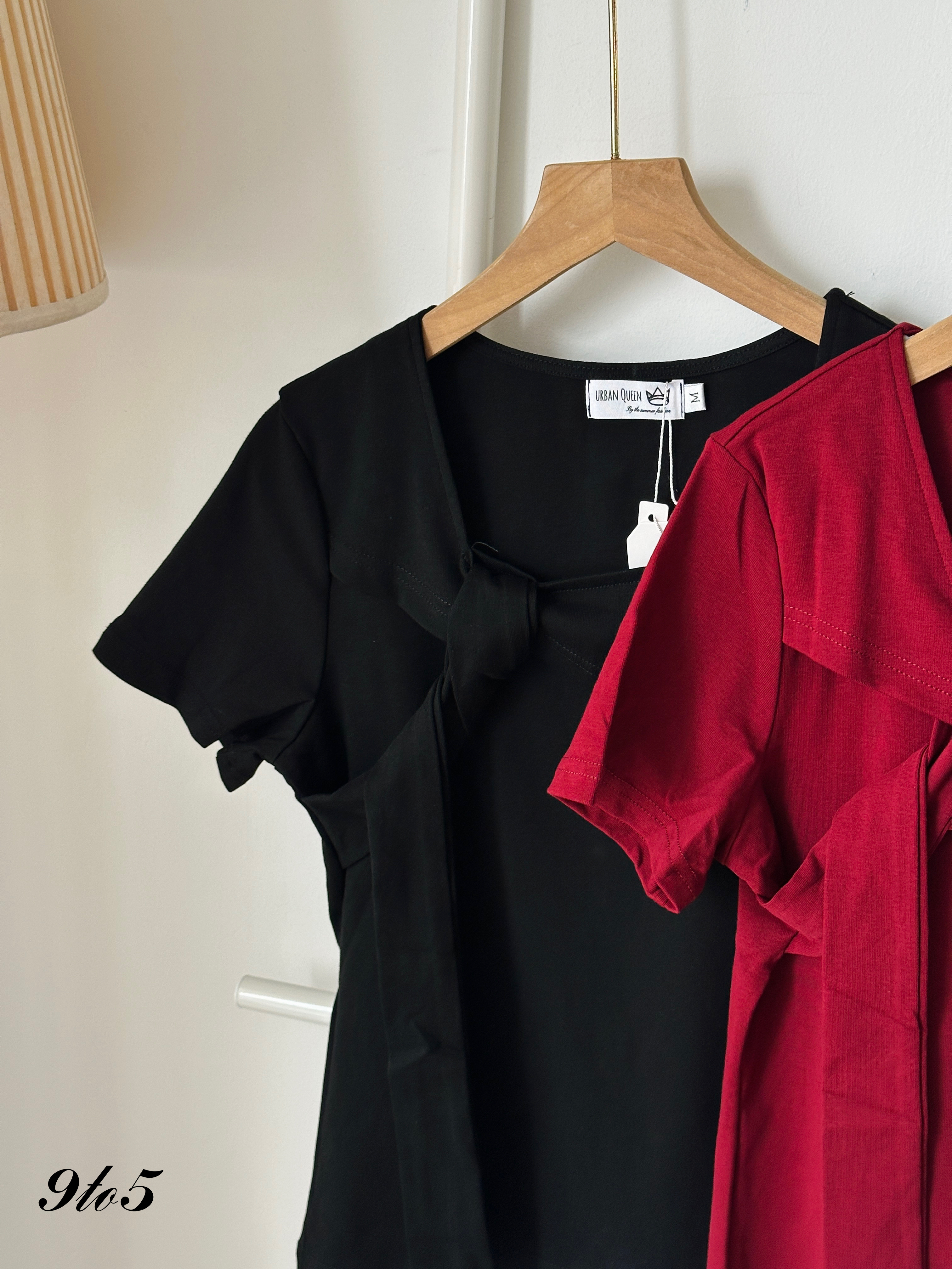 T3940 Square Neck Top - Black & Red