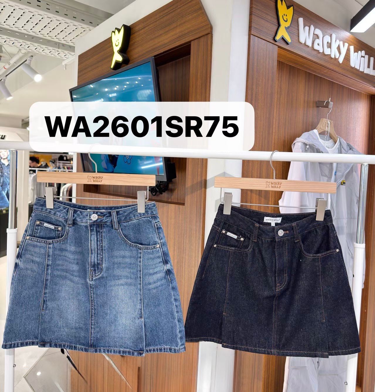 🇰🇷韓國Wacky Willy小火人 x Aespa Giselle 牛仔裙（WA2601SR75）